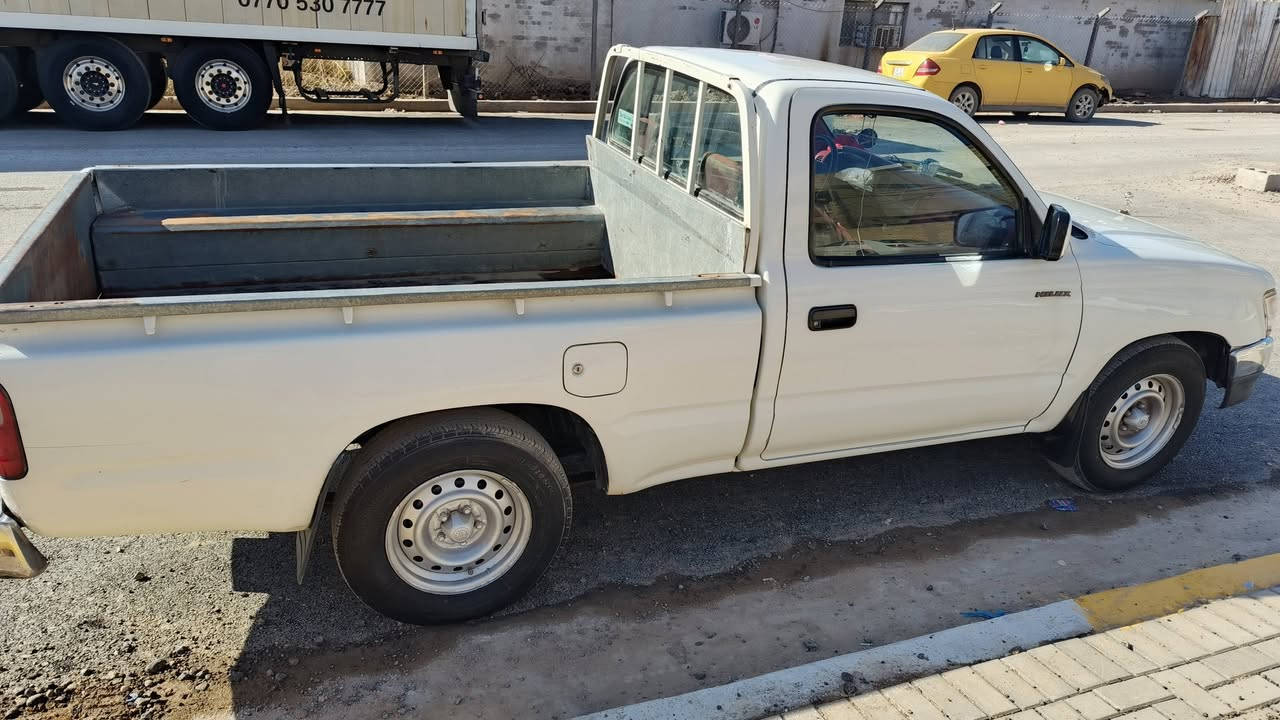 السلام عليكم بيكم تك موديل 2001 مكينه و كير خير من الله بيه ملاحظات بسيطه ضربته باب السايق تبديل باب اصليه رقمه بغداد 2028 تنتهي السعر 92 باقي تفاصيل اتصل و تدلل العنوان بغداد الشعب *********** ملاحظة غير متواجد علا النت
