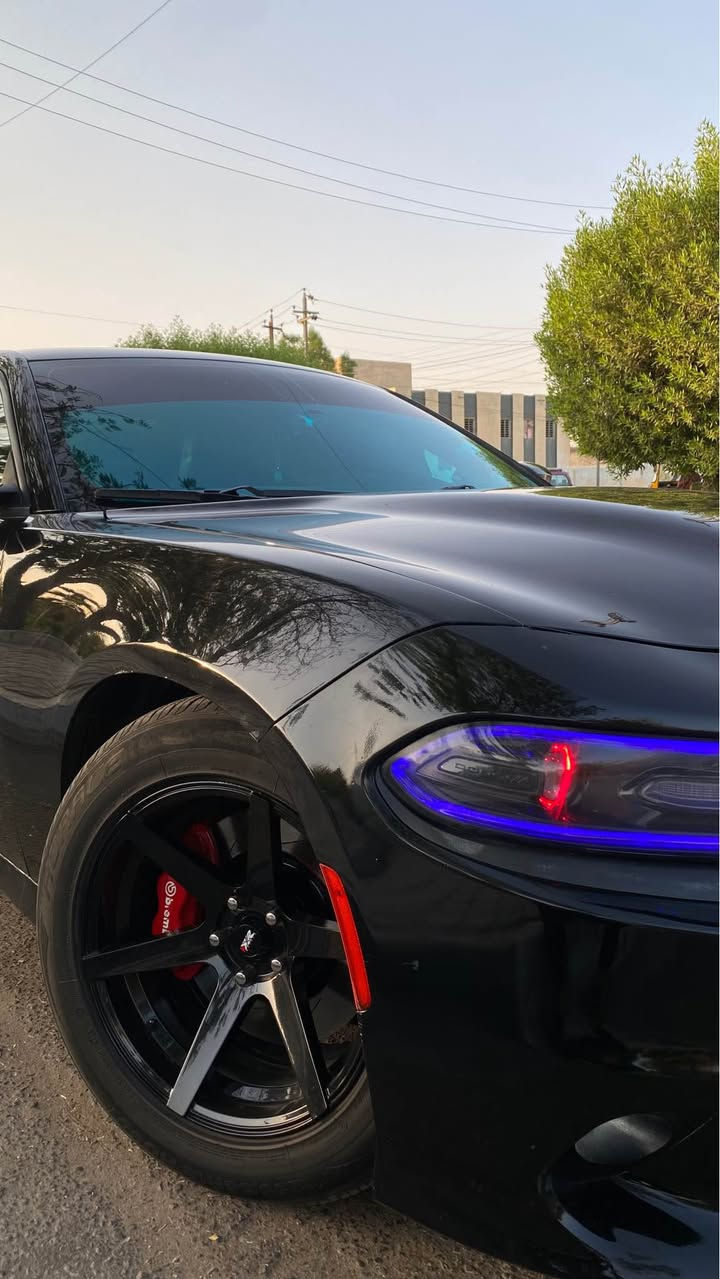 جارجر GT PLUS .

GT PLUS - SUPER TRACK PAK

🛑مواصفات خاصة

🛑بريك برمبو اصل 

  🛑رادار 

🛑فتحه

🛑اكسل 3.8

🛑دشبول تطريز دبل خيط

🛑دبلات صفر

وباقي مواصفات الجيتي

ال جي تي بلاس نادر تجي بهيج مواصفات

الموديل :2019  .

العداد : 140 الف. 

المحرك : 300 حصان  V6.  3.6L . 

المكان :كربلاء_ المركز

 و صلاح الدين_بيجي

 *********** اتصال

*********** واتساب

*سيارة باسمي

ضايفلها عدسات اوزوم دبل ليزل عالي ناصي اقوه عدسات بالسوك وضايف عين الشيطان ولد متغير ع التليفون صارت عليه 450$

ضايف لدات ابيض بالداخل ومساطر اناره دشبول تحكم تليفون

* كشافات الضباب زنون بلاديه

 . السياره نضام الصوت مالتها مو عادي امبلي فاير وسماعات من شركه الباين الغنيه عن التعريف

* حساسات . 

* شاشه كبيرة مع نظام ملاحة نفكيشن GPS . ابل كار بلي واندرويد اوتو

* الشاشة مع اوپشنات SRT . 

* مقاعد جلد رياضية . 

وطبعآ مقاعد حضن كنتارا وجلد بالضبط مثل مال الديتونا 

* مقاعد أمامية كهربائية عدد 2 . 

* ذاكرة لحفظ وضعيات الجلوس (ميموري) 

. 

* مقاعد أمامية تبريد وتدفئة . 

* ستيرن كهربائي . 

* تدفئة ستيرن

* مرايا متحسسة للاضاءة العالية .

* كير شفتر بالستيرن . 

* دخول ذكي (بصمة) .

للبيع او مراوس كربلاء, العراق
