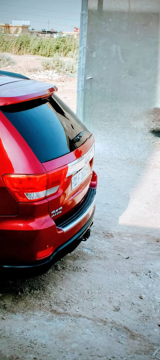 السلام عليكم
جيب لاريدو 2011 رقم بغداد دولي باسمي مداور ثاني يوم  سياره مكفوله بيها بارد قليل باب العبري سونار مرفق بل منشور وارد امريكي داخله العراق مكفوله

مكينه كير حداديه تبريد تخم تاير مكفول كله جديد 
مواصفات السيارة 
شاشه كار بلي 
تحكمات استيرن 
داخل لونين بيجي اسود 
ماوس وضعيات قياده
السياره جديده بمعنى الكلمه ما تصرف عليها ابد 
السعر 160 وبيها حك الجيه المكان الناصريه
الرقم ***********
