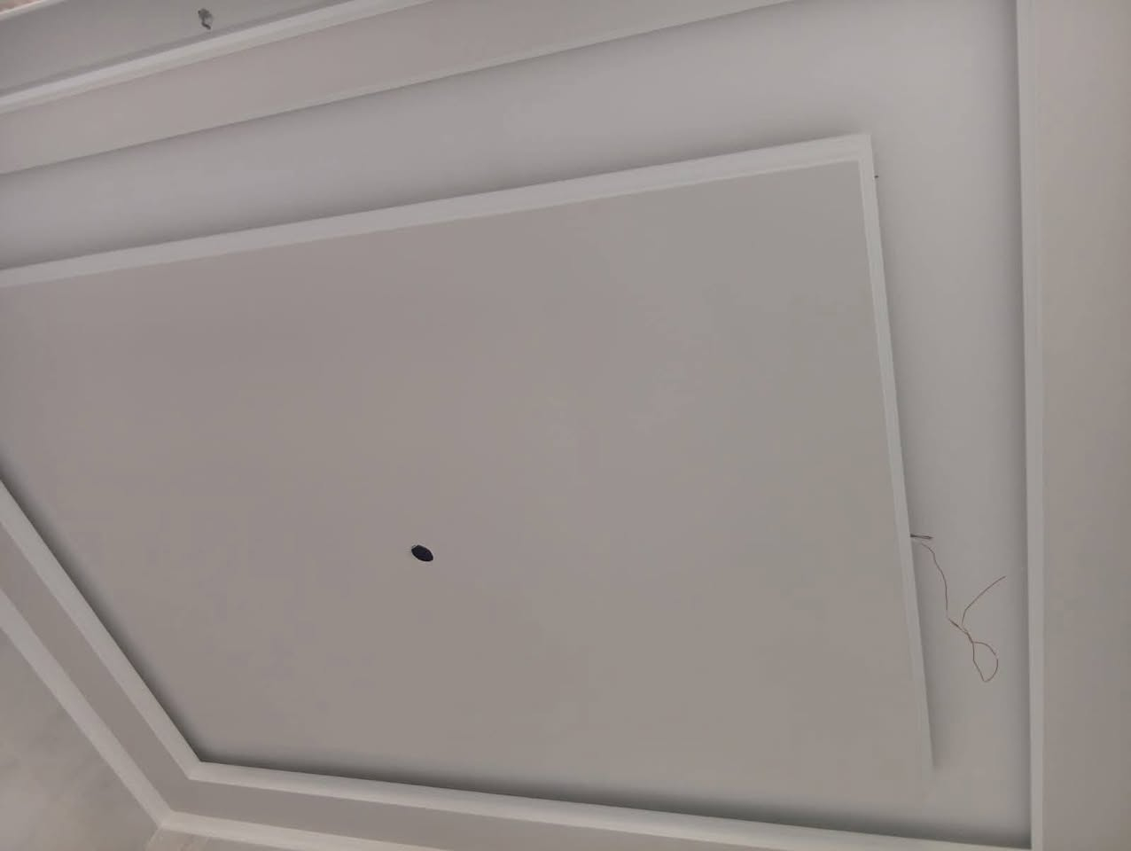 سلام عليكم  خلفه عمل جبس بورد 
متفرغ ***********
