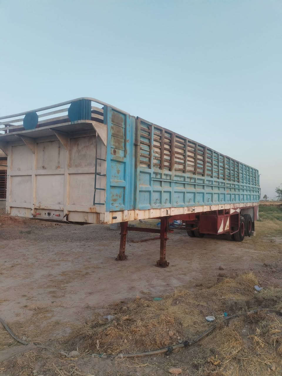 السلام عليكم
عربانه للبيع
طول 12 ونص
ارتفاع 170
مجموعه براد
دناكير اكسلات
شاصي 16
السعر 50 وبيه مجال
*********** مكان العربانه سامراء
