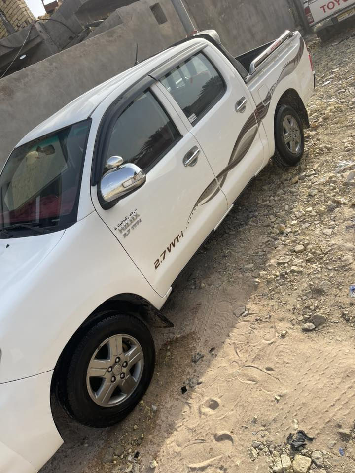 للبيع
2013 
شاصي 2019
مكفوله كير وتو  كامره حداديه جديده 
تاير جديد بيها بارد بسيط في الباب الامامي 
السعر 210 وبيها مجال 
***********
