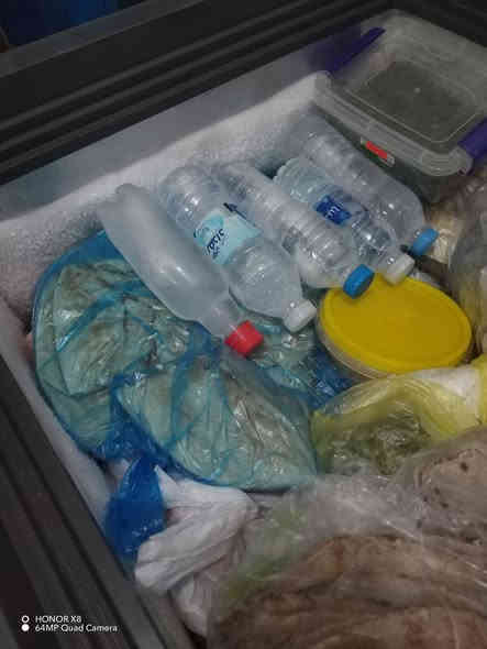 مجمدة للبيع ١٤ قدم مال شركة بيلسان مستخدمة شي قليل نظافة فول للأستفسار *********** او وات ساب مكاني بغداد زيونة
