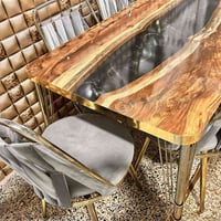 ميز طعام ٦ كراسي • نضيف • موصل جانب الأيسر