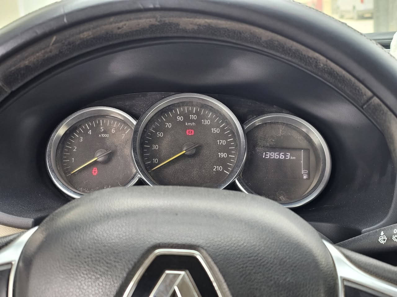 رينو سيمبول 2019 حره
 رقم بصرة 
العنوان كربلاء♕    
الضرر جاملغ يمين عكس السايق بارد  فقط مع خدوش موضحة 
بالسونار 
سيارة مكفولة من الصبغ
ماشيه 140 الف.
محرك و كير جاهز عالفحص.. 
 .. 
السياره خير من الله. 
للاستفسار اكثر الاتصال ‏‪***********‬‏ واتساب
