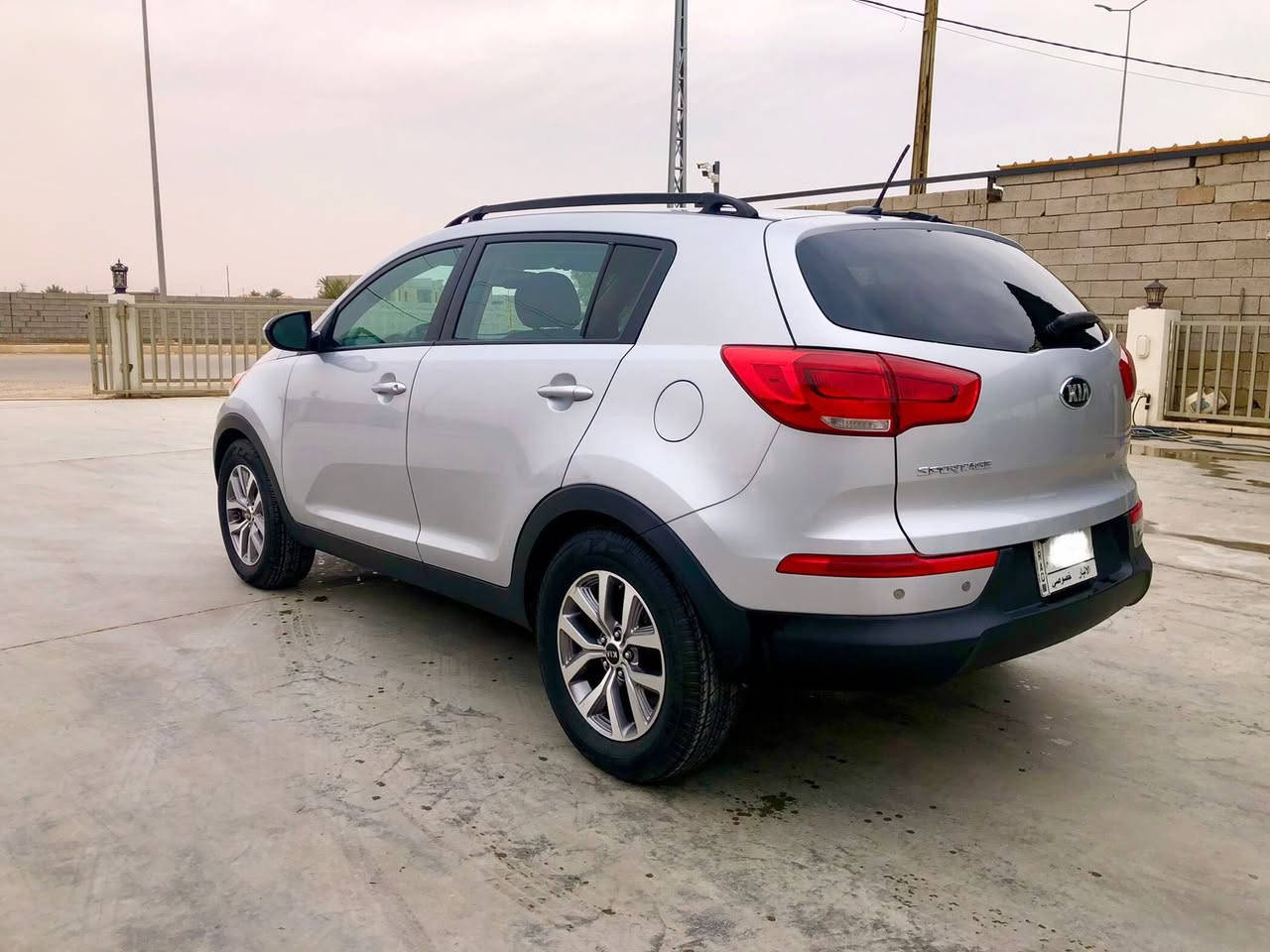 وارد امريكي كلين تايتل (بدون ضرر او غرق)
فول ايرباگ (10 ايرباگ)
تحكم ستيرن كامل
مثبت سرعة
مانع انزلاق
نزول منحدرات
حساسات خلفية
كاميرا خلفية
محرك GDI 2400 مبدل رنگات (ما بيها دوانز نهائياً)
ماشيه 112 الف 
رقم انبار
رقم جديد مدفوعة رسومه
السيارة جاهزة وما بيها مشاكل
السعر : 150 ورقة بيها مجال بسيط

***********6
