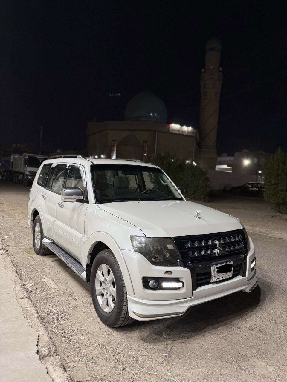 السلام عليكم باجيرو 2014 فول حبتور دمام مكينه كير مكفولات شركة بيهة طخة بالجاملغ الايمن اوصابغين البنيد ويا اوجاملغ خلفي صبغ بدون داخل فقط والباقي مكفول تخم تاير جديد اوباتري داخل جديد تراي حلو ناعم سعرهة 138 بيهة مجال بسيط مكانهة بغداد بلديات ***********السونار بالمنشور السيارة محدثة 20بلاك
