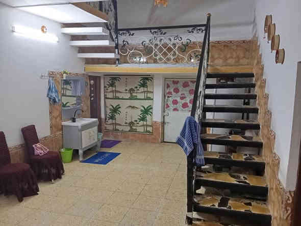 السلام عليكم بيت للبيع  الحمزه الغربي حي العسكري مقابيل مدرسه كميل 
طابو صرف مساحه ٢٨٠

بناء طابوق جمهوري وسقف صب كونكريت

يتكون استقبال 

صاله للضيوف 

صاله درج 

مطبخ 

غرفه ١ طابق ارضي 

غرف 3طابق ثاني 

مجمع صحيات داخلي 

ومجمع صحيات خارجي 

طارمه و كراج للسياره 
السعر ١٠١
قابل للتفاوض

لتواصل ***********
