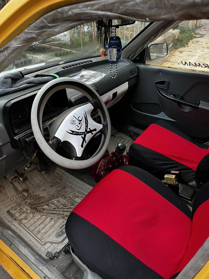 سلام عليكم
سايبه 2010 
كير ميكنه شرط
شاصي تقويه فقط 
كاربون بانزين بيها 
سنويه ما ساقطه 
تبريد شغال 
هيئه وغرمات مصفره 
خيسانات مابيها فقط بس دوسه شويه 
شرط الوكاله والتحويل 
السعر 25 وبيها مجال 

***********
