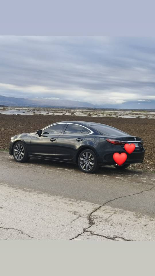 بەناوی خودا..لەسەر ئیزنی ئەدمینە بەڕێزەکان....
 مازدای زومی6 مۆدێل2020فول بۆفرۆشتن....سعری..138گەڵا مەعامەلە
..ژم..***********...***********
... سەیارەکە چوار پارچەی بۆیاخە  بەبێ شەنصی ئێرباگ هەمووی شەریکە هیچی نەتەقیوە... تەنها بستێک بەدەنی گرتوە پەمپ کراوە... سەیارە هیچ نوخسانێکی نیە گێڕو مەکینەی نەکراوەتەوە بەشەرتی دەفیتەر... موشتەری بویت تێلکە لەخزمەتدام.. ژم..***********...*********** السليمانية, العراق
