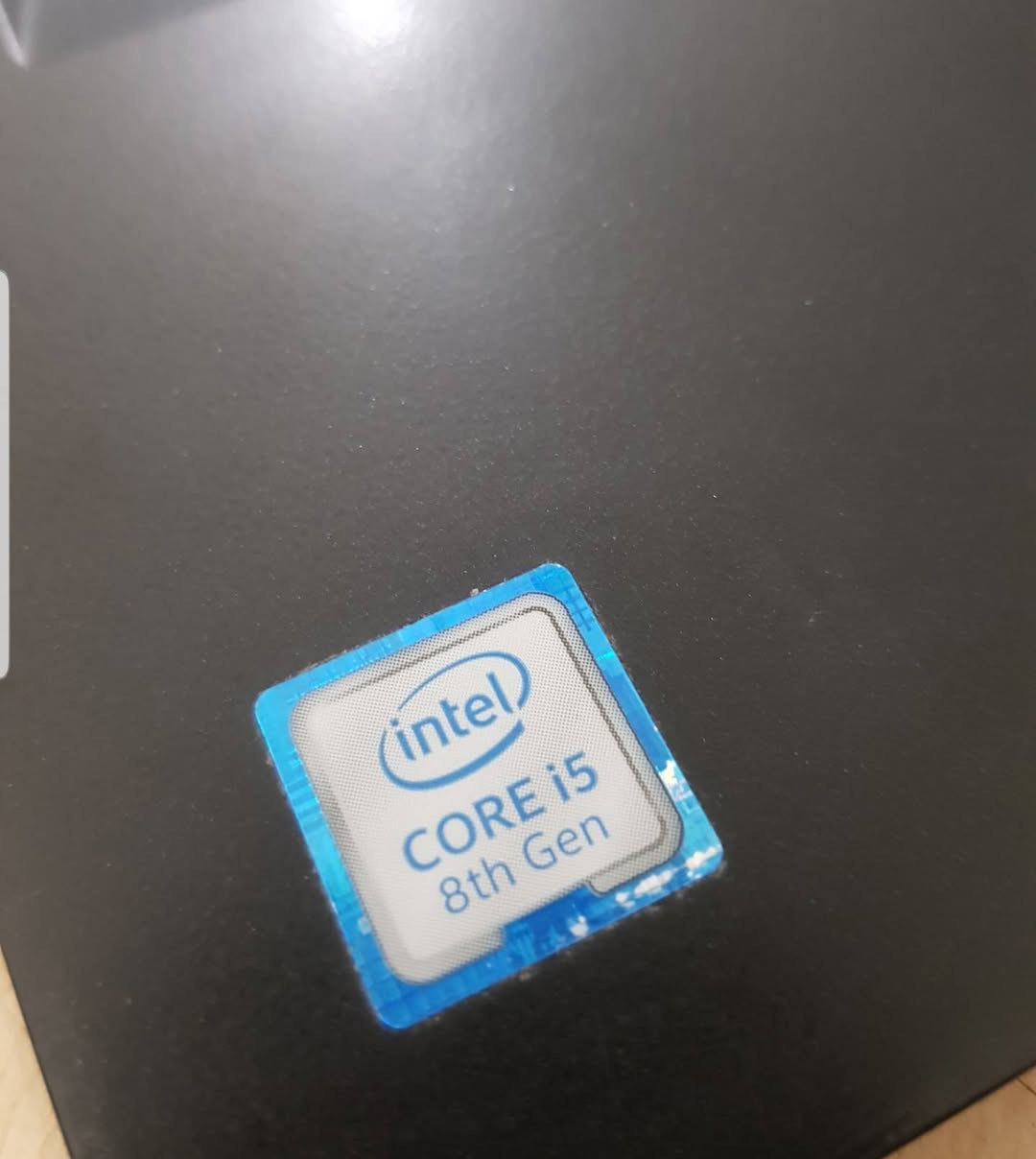 تحية طيبة .. لابتوب لينوفو نحيف جدا انحف من الاصبع و خفيف كور اي 5 الجيل الثامن ورام 8 كيكا وهارد ssd 256  حجم الشاشة  13.3 شاحنة تايب C

                      (( السعر ثابت 190  الف دينار  ))

Lenovo thinkpad  X390
المعالج  Core i5  الجيل الثامن
رام 8 كيكا 
هارد  ssd 256
 كارت الشاشة شير
حجم الشاشة 13.3 
ويندوز 10 اصلي 
 
الملحقات : شاحن فقط
 للأتصال عادي و واتساب *********** 
شارع الصناعة اوقات الدوام ( 9 - 4 ) يوجد خدمة توصيل داخل بغداد ولجميع المحافظات لمشاهدة كافة الموديلات 
يرجى زيارة الموقع على الفيس بوك ( لابتوب بشير لاين
