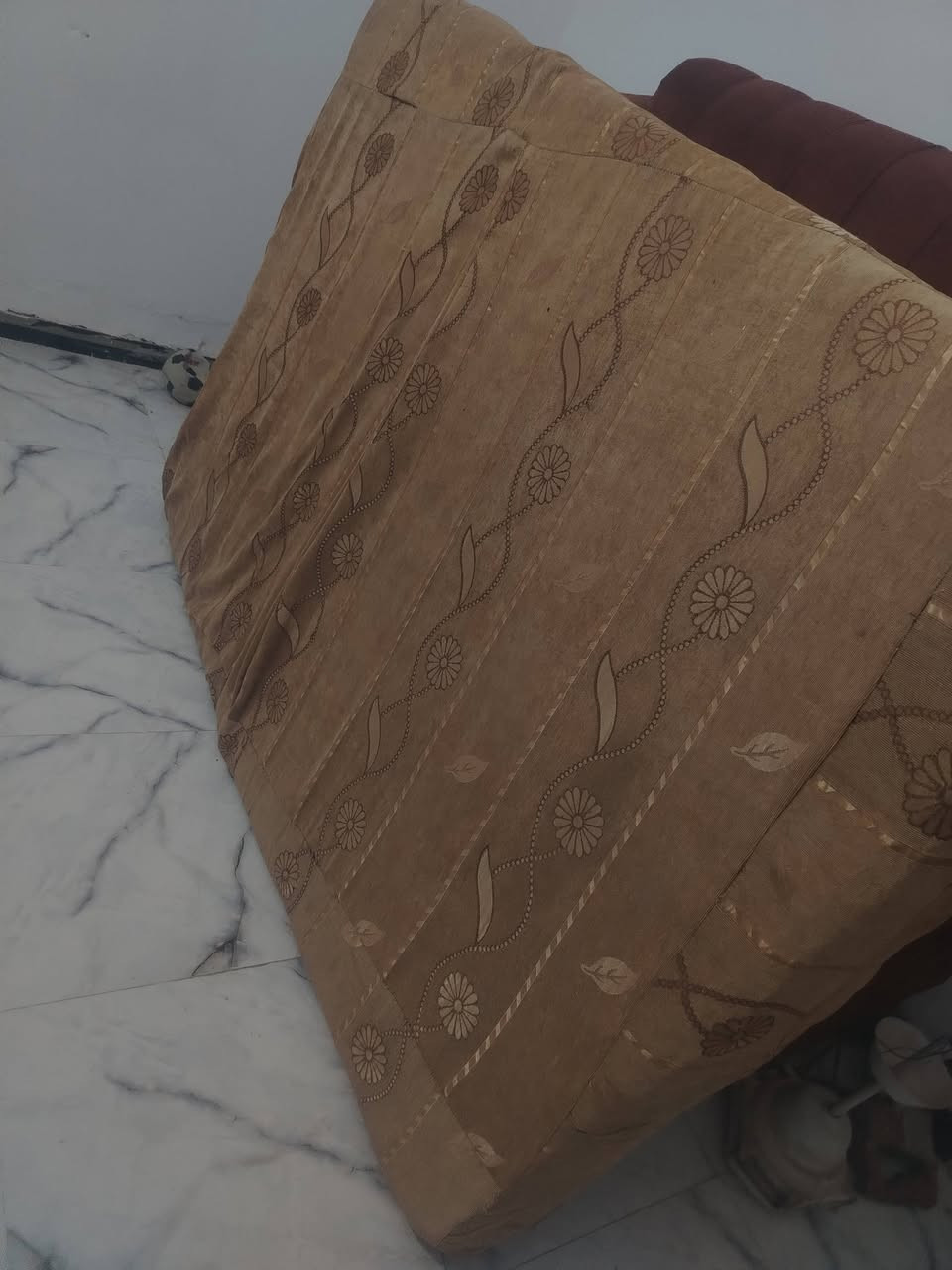 ب٨٥ وبيها مجال بسيط
جربايه نفرين +دوشك
نظافه فول
مكانها سماوه


**إذا كنت صاحب هذا الإعلان وتريد حذفه لأي سبب، رجاءا أرسل رسالة إلى الدعم الفني**