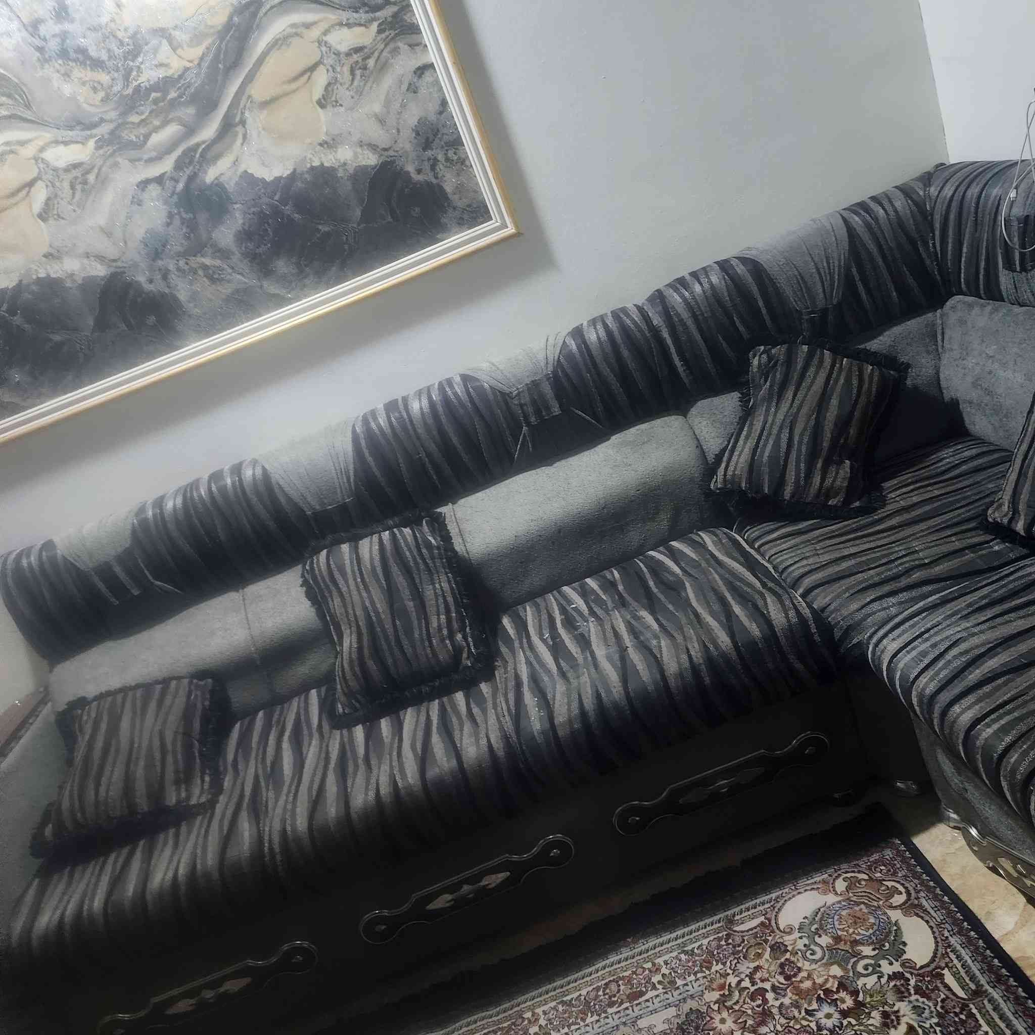 السلام عليكم
ديوان مستعمل نضيف تكمله 14 متر 
المراسله خاص


**إذا كنت صاحب هذا الإعلان وتريد حذفه لأي سبب، رجاءا أرسل رسالة إلى الدعم الفني**