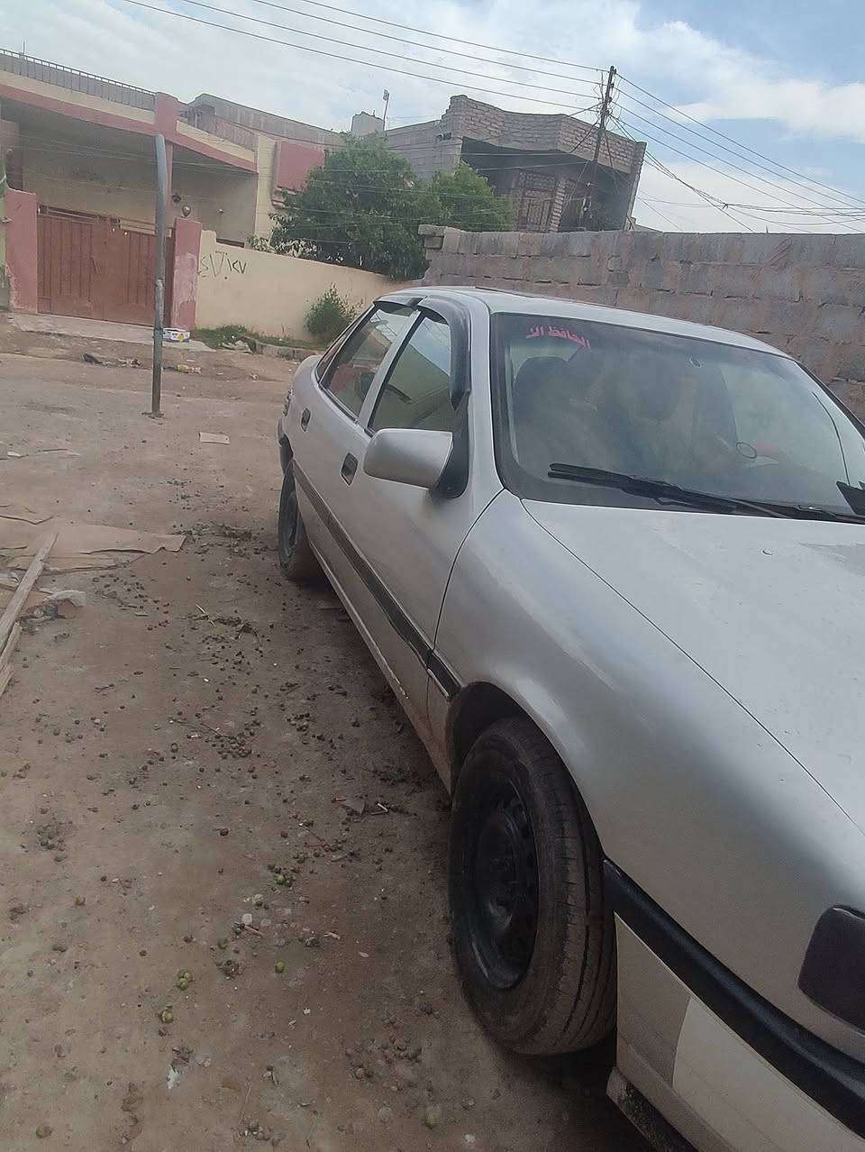 السلام عليكم 
فكترا موديل 90 محرك18 شرط  رقم بغداد مشروع وطني سنويه ل2027 والباقي شوف عينك وبلاديه مجرد صبغ جماليه السعر 34بيها مجال  مكاني سامراء  ***********
