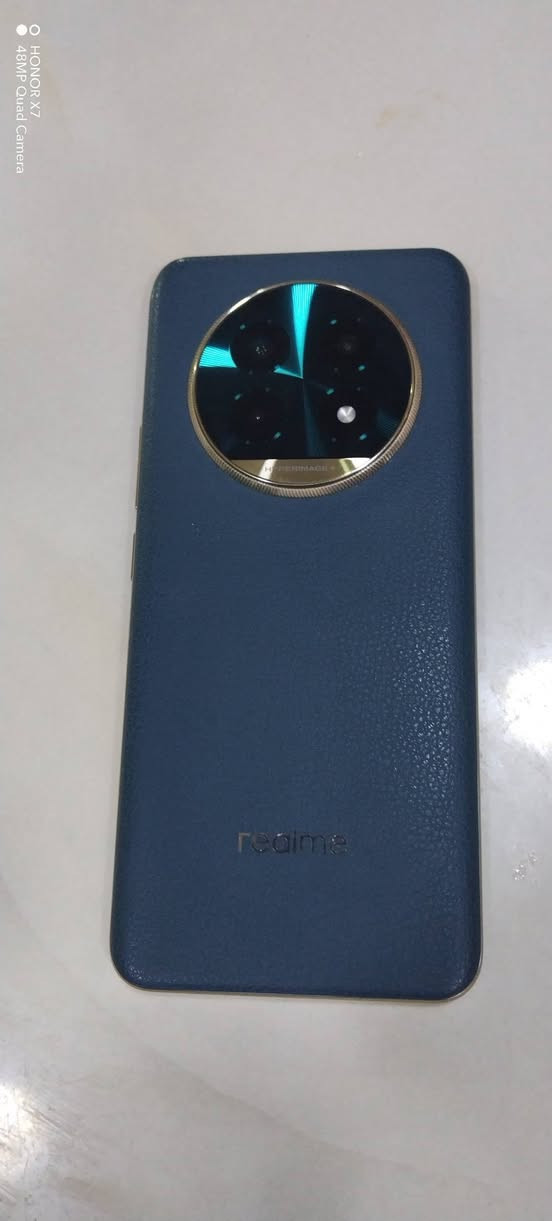 تلفون للبيع realme 13pro 5G
ذاكره 512 عشوائية 16 تلفون مكفول كفاله

السعر 400وبي مجال.. 📍


**إذا كنت صاحب هذا الإعلان وتريد حذفه لأي سبب، رجاءا أرسل رسالة إلى الدعم الفني**