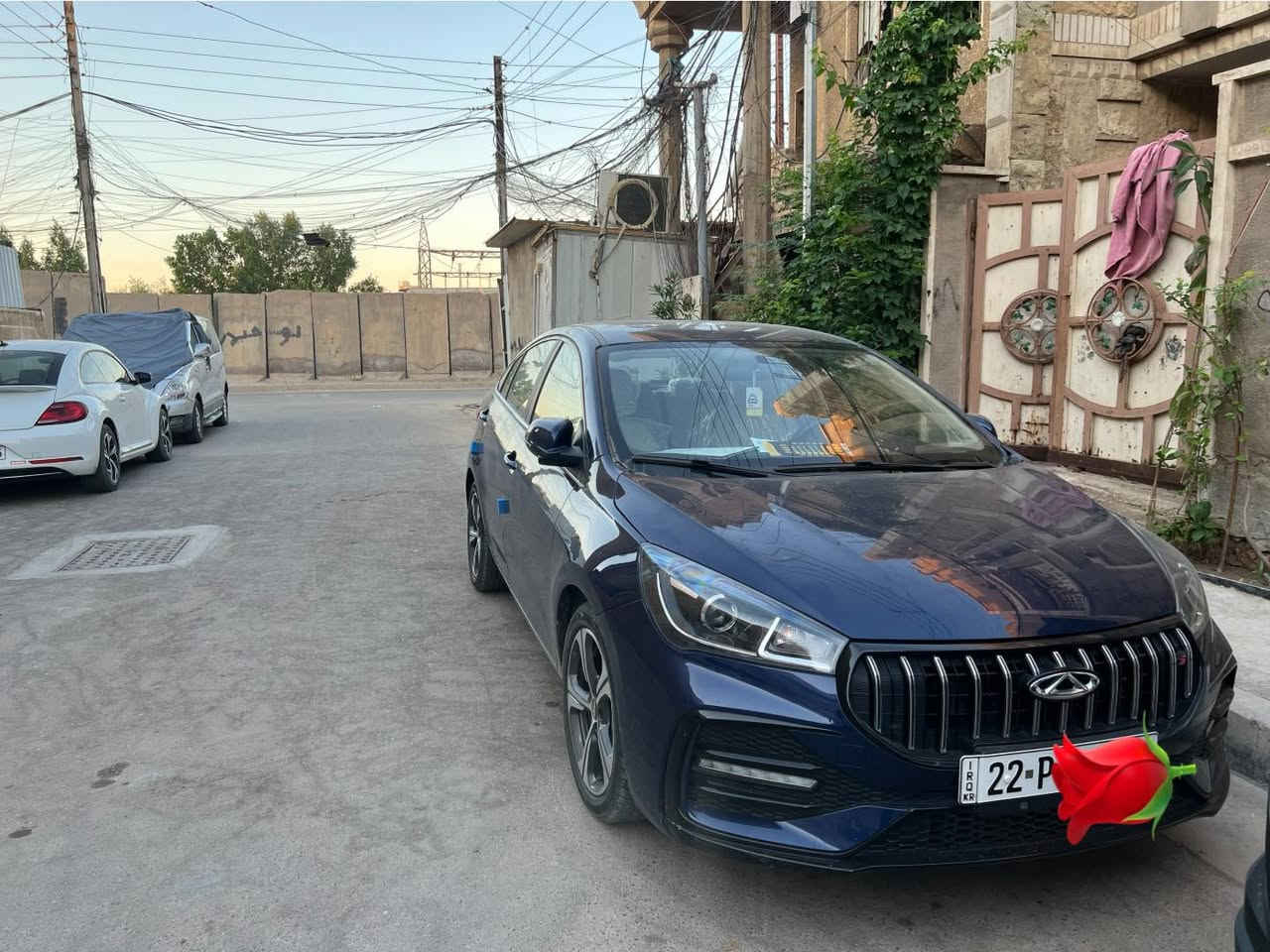 السلام عليكم 
شيري أريزو 5 للبيع موديل 2024 
سيارة ع وضع الشركة 
ماشيه 5 الاف رقم اربيل حرة تحويل ثاني يوم
السيارة قطعتين تبريد
 تحديد سرعه 
فوليوم
 ويل كب
شاشه بلاد
فتحه
كشنات جلد 
كشن كهرباء
حساسات خلفيه 
اشارات بالمرايه 
السعر105
مكان السياره بغداد الشعب 
***********
‭
