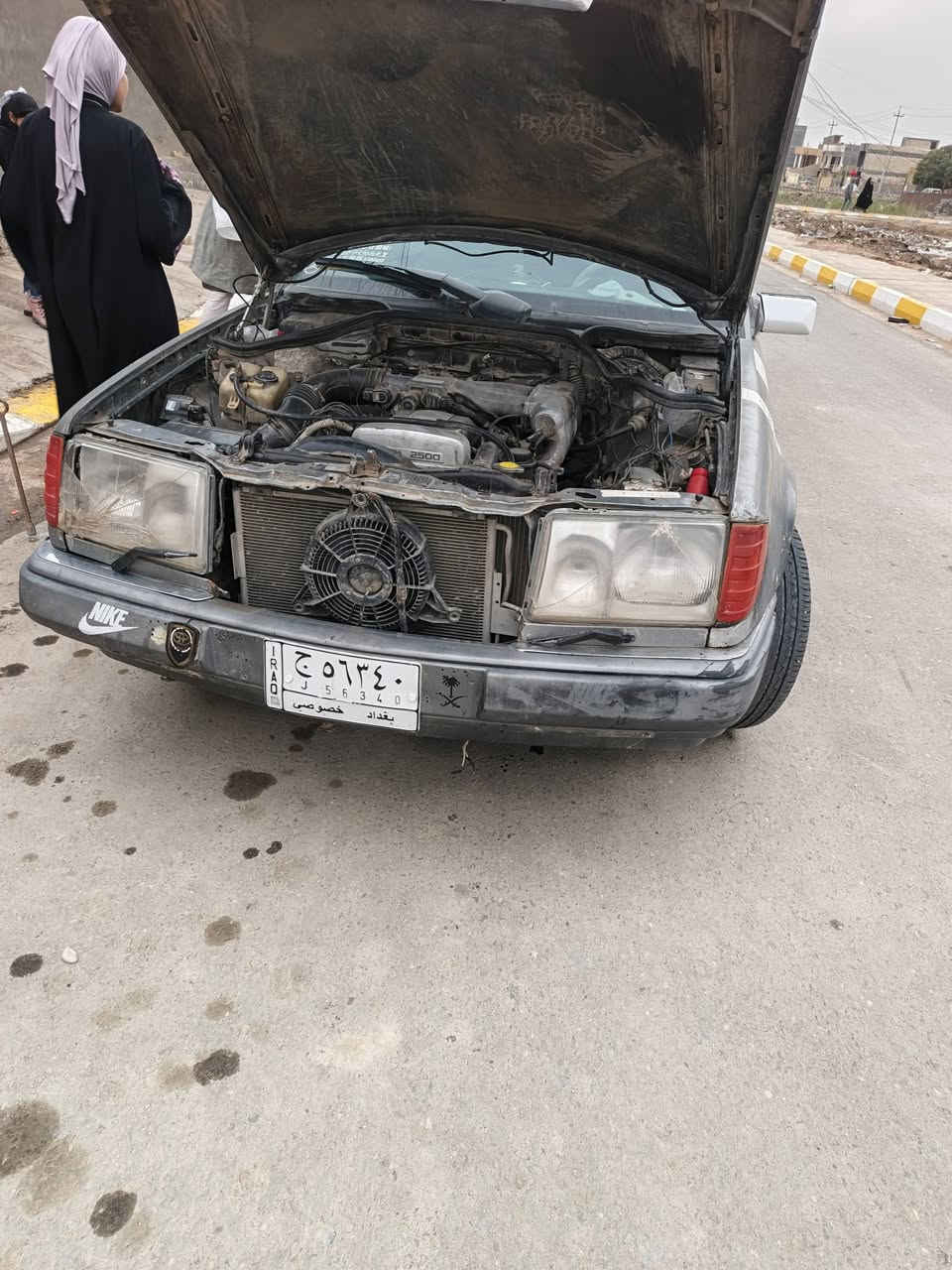 السلام عليكم مارسدس دب موديل٨٧ كير ومحرك بطه ٣٠٠٠جديد صار أقل الشهر شديته سيارة على البلاد مكفوله من الصبغ والضربه بس جارده قواعد دبلاات بلادي سيارة مابيها اي خياس فقط جارده رقم بغداد مشروع وطني سنويه ل ٢٨بسم ولد جيراني تريد تحويل تريد وكاله تخم تاير جديد تبريد ثلج منضومه كاملة جديده شغال السعر ب٤٠ بيع او مراوس حسب القناعه المكان واسط الصويرة ***********
