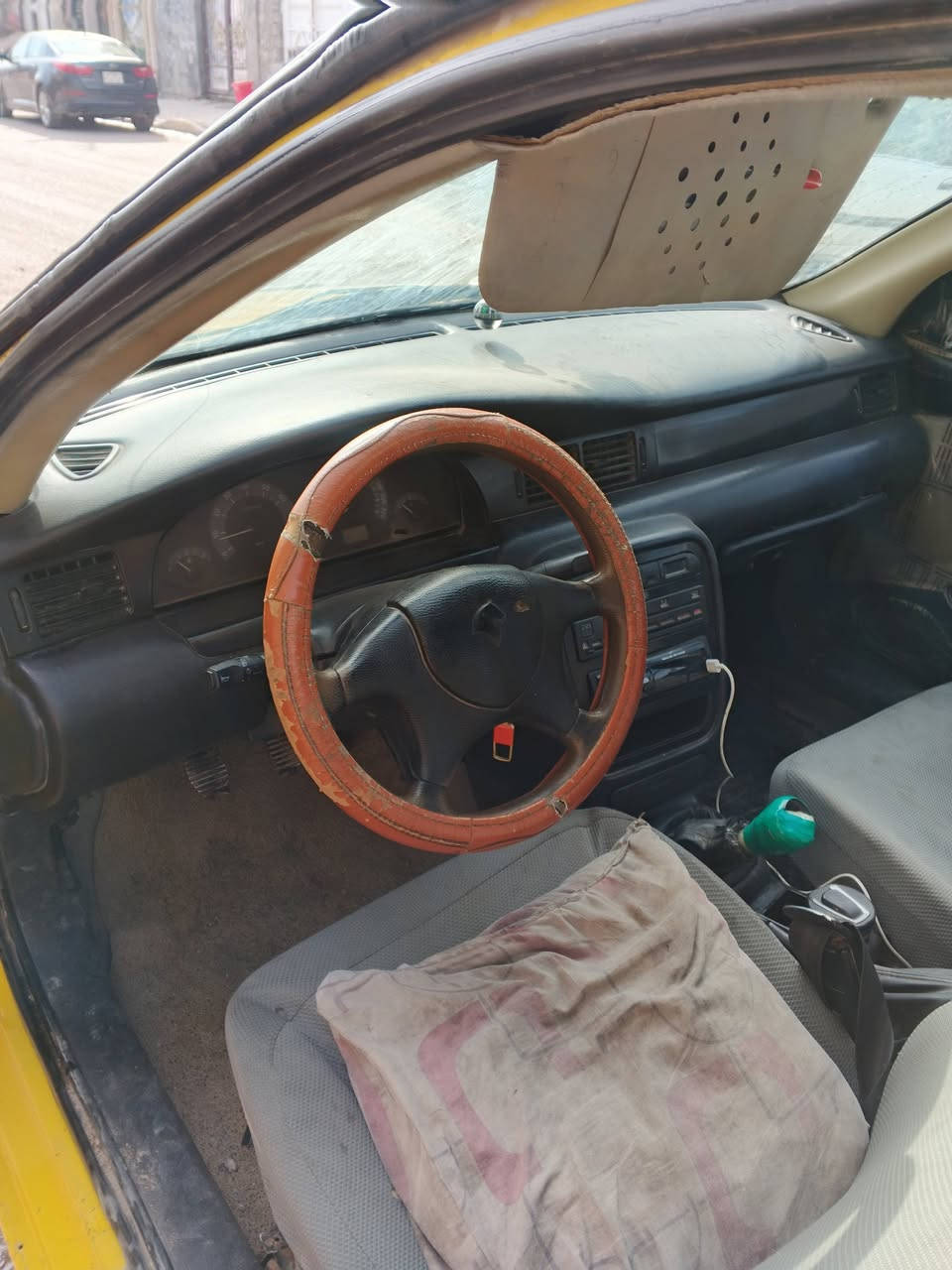 السلام عليكم سمند 2009 سنويه   2029 رقم جديد انجليزي 
سياره جاهزه عظمتها حلوه 
اللون ليموني 

بياوا ماكينه فرنسي 

بس مفتاح بيها يطق انا اقول لك انطيك بيها ماكينه 

السعر 28 بيها شيء بسيط 

المكان حصوه ابو غريب 

***********

***********
