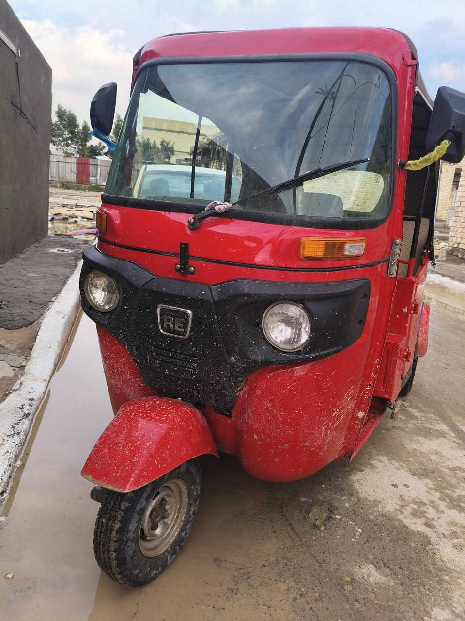 السلام عليكم تكتك موديل 2022 شهر 10 تكتك بيه صفحه ومصبوغه كلير للجماليه خير من الله رقم وسنوية تحويل ثاني يوم لوحه ما شادهه موجوده عندي بلبيت سعر 7700 مكاني البلديات الرقم ***********
