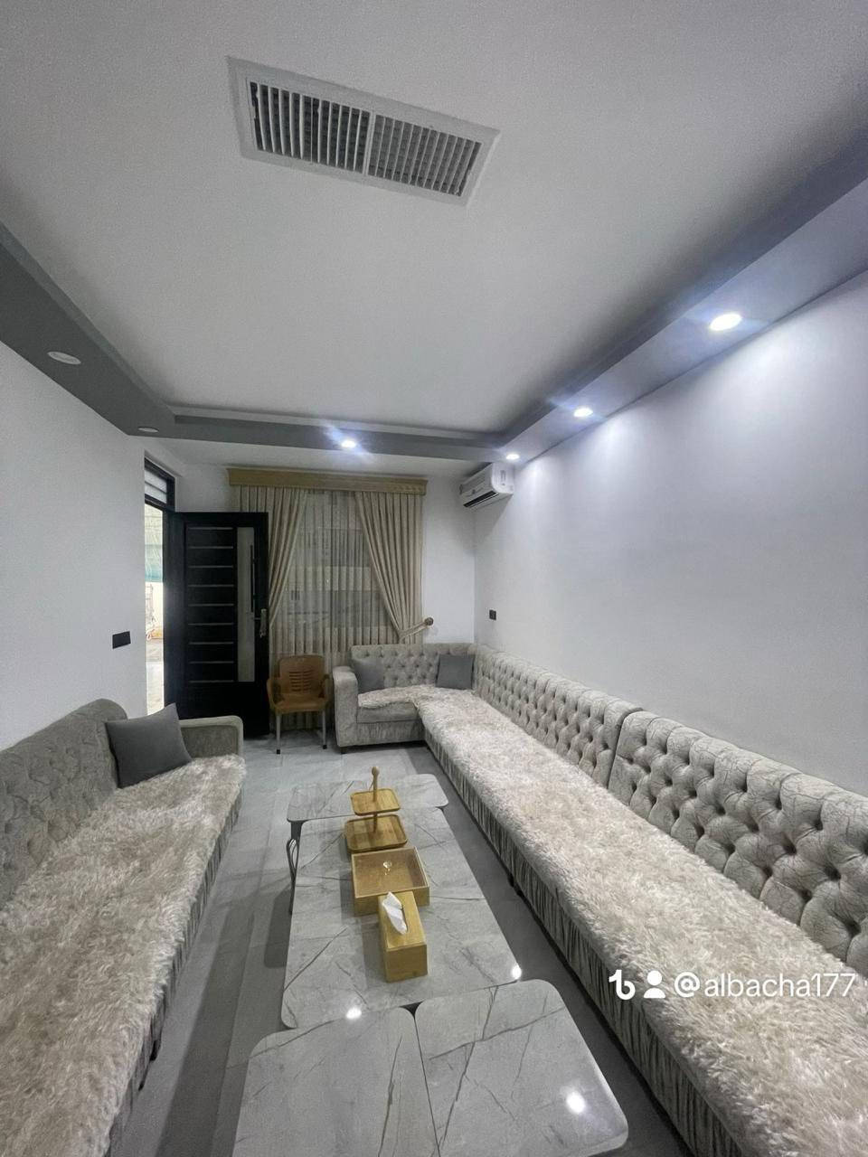 دار بلدية للبيع اوراق كاملة ونضيف 
وبأسم شخص /سنة البناء 2020 
الموقع كركوك حي الواسطي الكفااءات الثانية 
خلف المعارض 
يبعد عن السايدين الرئيسي 100 متر 
المساحة 125 متر واجه 6 ونصف
طابقين يحتوي  ع گراج سيارة وحديقة 
و 4 غرف نوم وصالة وصحيات ارضي وطابق ثاني وخارجي 

💵💵السعر  ع الاتصال💵💵

 1- التعامل يكون مع صاحب العقار الشرعي
2- المكتب  وسيط بين الطرفين ولحفظ الأجراءات  القانونية والتأكد من صحة العقار قبل تسليم اي مبلغ بأشراف قانوني 
——————
3- الرقم الخاص بالمكتب للأتصال ***********
—————
4-موقع   المكتب كركوك حي الواسطي 
سايدين العمارة الخضره مقابل شقق الغاز               ومجاور دكتورة سلوى البياتي 
 🏦مكتب سُلطان العقار 🏦 
 بأدراة أستاذ سيف 
 للأتصال ***********
✅نستقبل جميع عروضاتكم السكنيه والتجاريه في كركوك 💯والترويج لها عبر الصفحه الخاصة بالمكتب
للأستثمار والتطوير العقاري  معنا نحو الأفضل المكتب مجاز من غرفة تجارة ونتعامل بأشراف قانوني
أستاذ سيف
