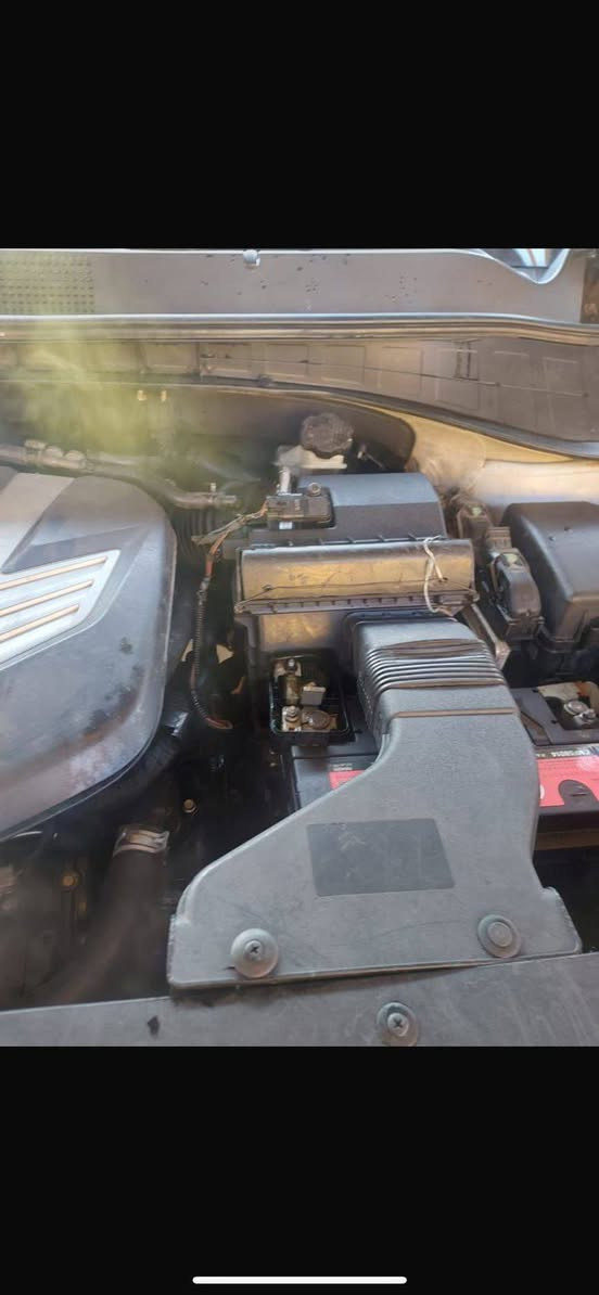 السلام عليكم سورنتو وارد امريكي 2017 
مكينه 6 سلندر 7 راكب رقم واسط تحويل 
سياره سونار موضح بل صور بدون دواخل 
سعر 160 وبيها مجال 
***********
***********
