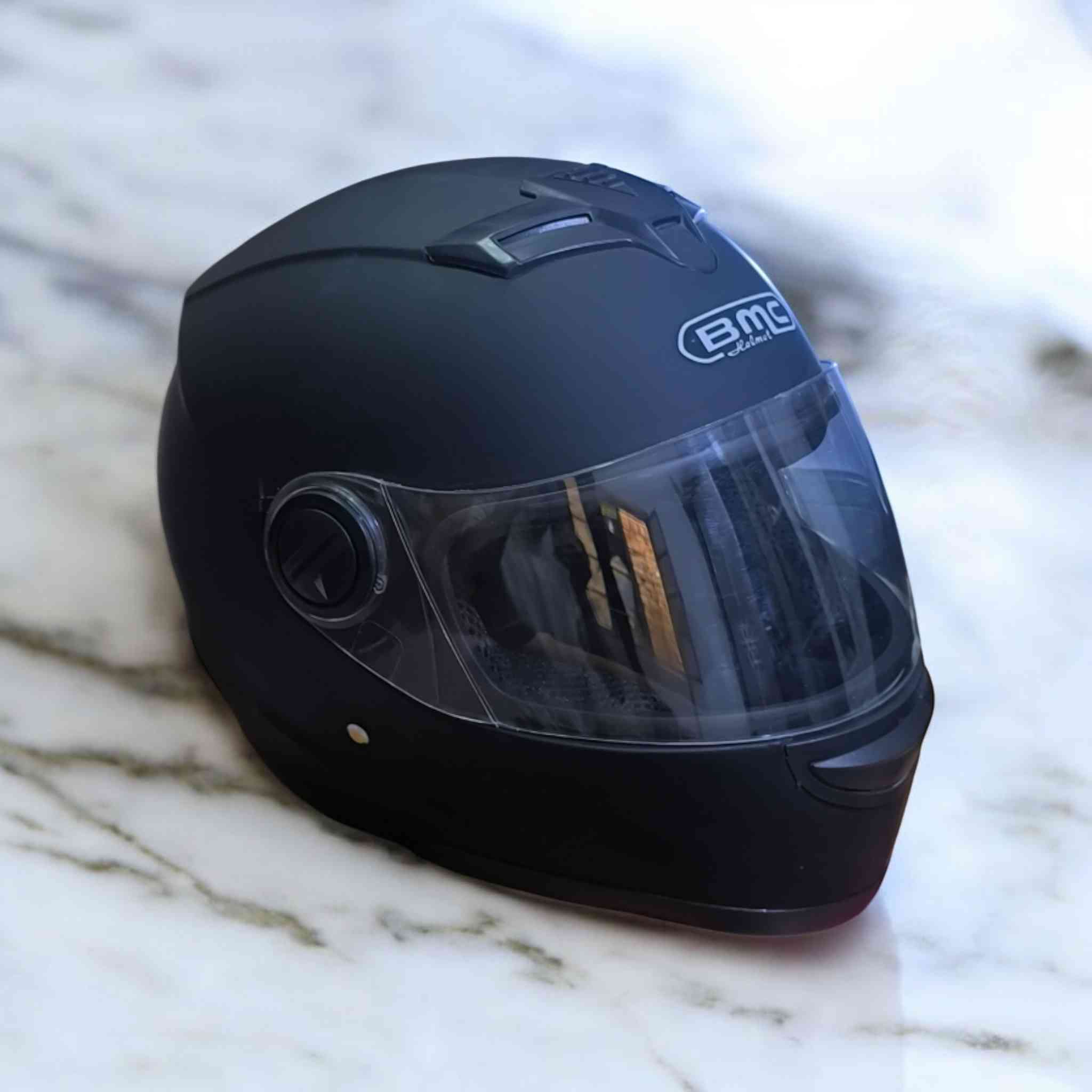 خوذة كاملة للوجه (Full Face)،أسود مطفي (Matte Black)،القناع (Visor) قطعه حلوة ب25 عنواني الديوانية شارع سالم


**إذا كنت صاحب هذا الإعلان وتريد حذفه لأي سبب، رجاءا أرسل رسالة إلى الدعم الفني**