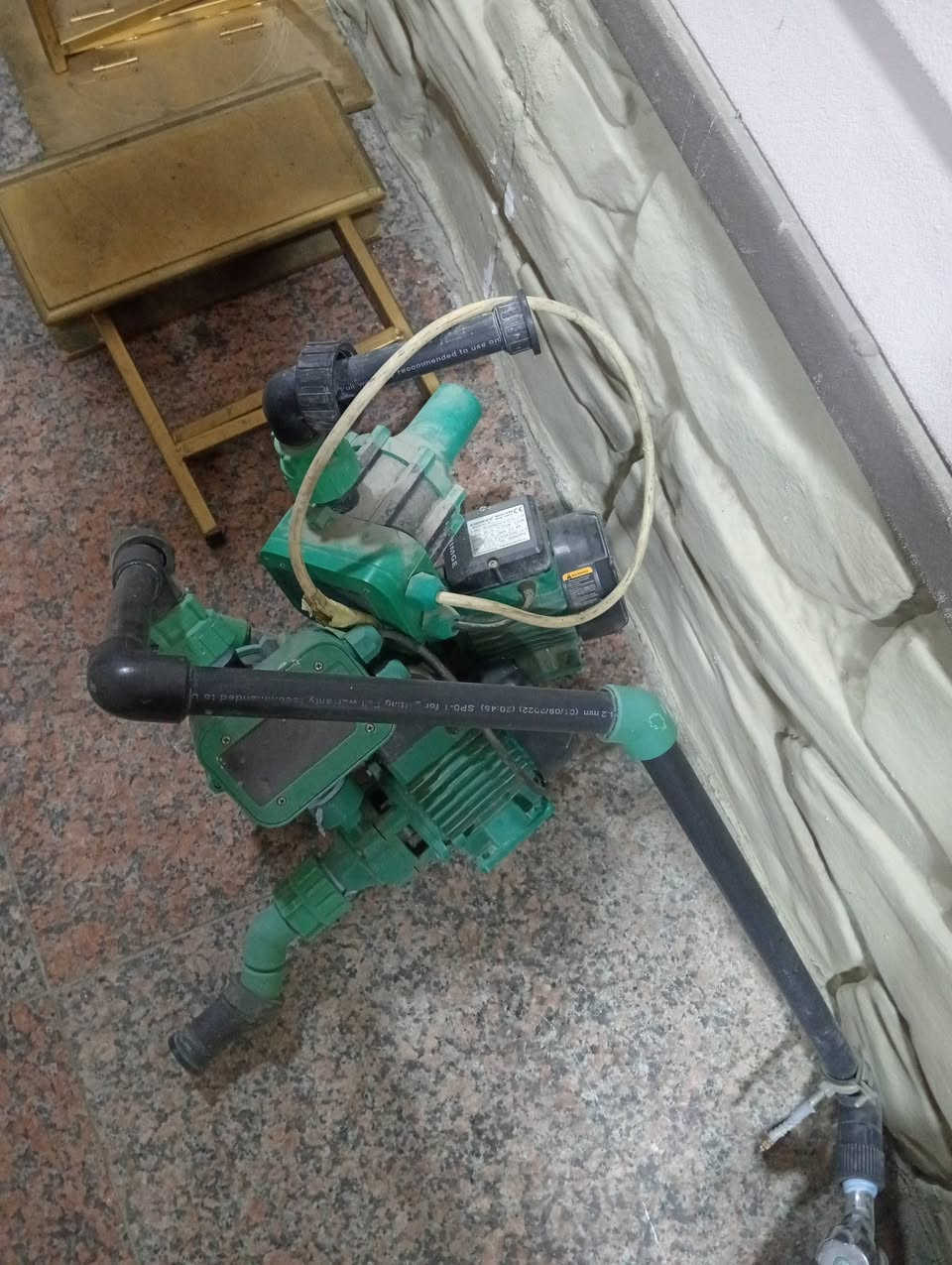 السلام عليكم للبيع كلهن شلعله وحده السعر 700 مكاني البصره واتساب ***********
