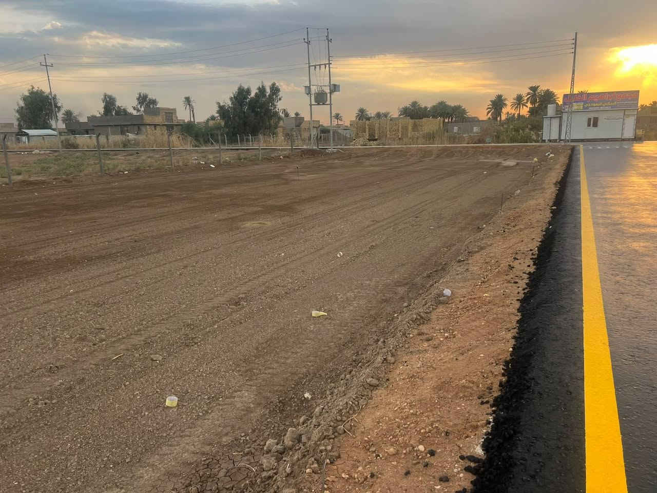 400 متر سكنيه بسعر مناسب جدا خدمات متكامله ماء كهرباء تبليط سند 25 بأسمائنا تحويل مباشر بأسم المشتري قريبه على المدارس قريبه على المستوصف الصحي الاستفسار الإتصال على الرقم ***********
