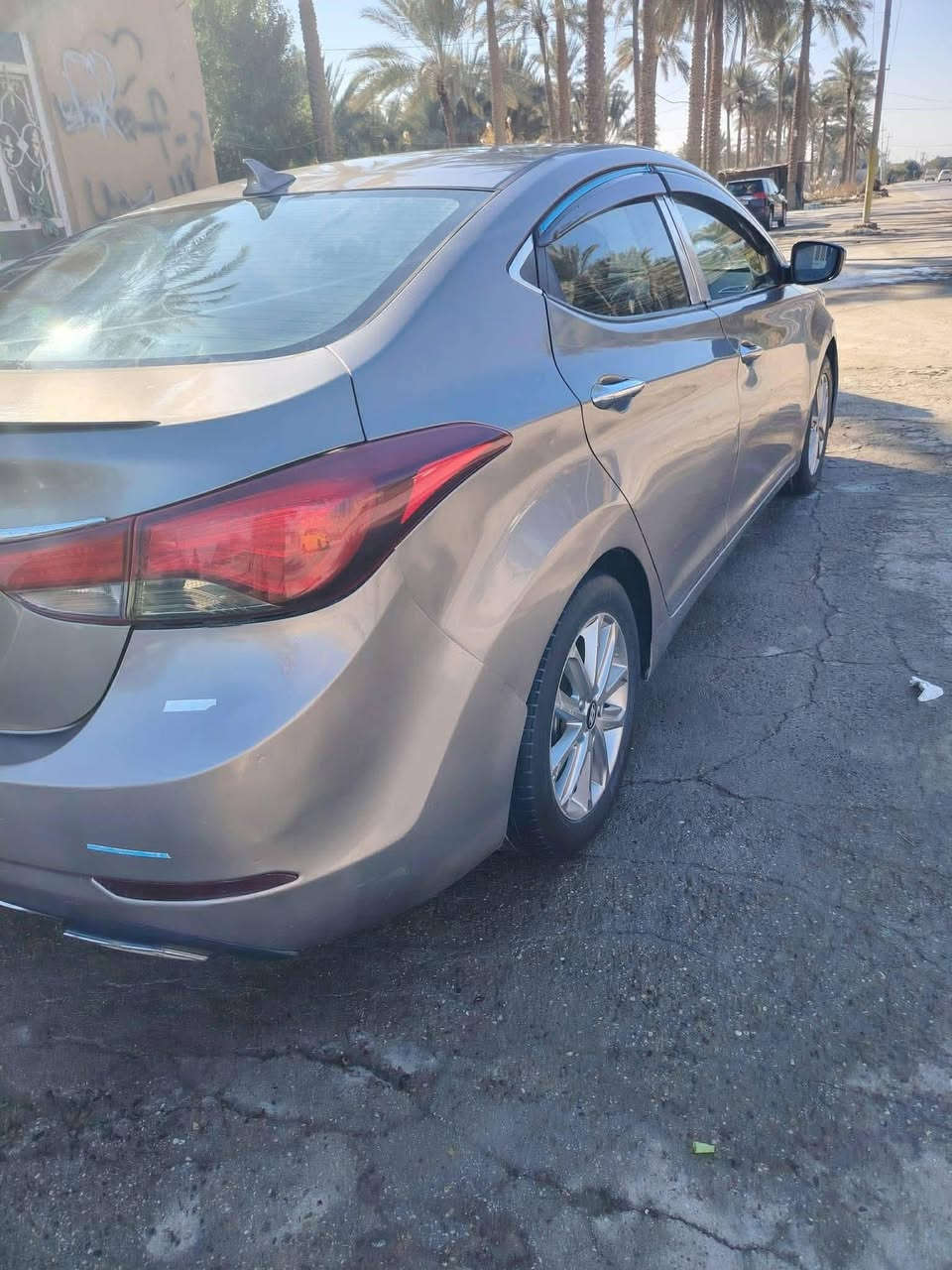 السلام عليكم النترا موديل 2015 رقم كربلاء وارد أمريكي السياره حادثها فقط جاملغ الأمامي مبدل بدون دواخل مكينه 2000 مكينه كير حداديه مكفوله السعر 95 رقم الهاتف *********** او ***********
