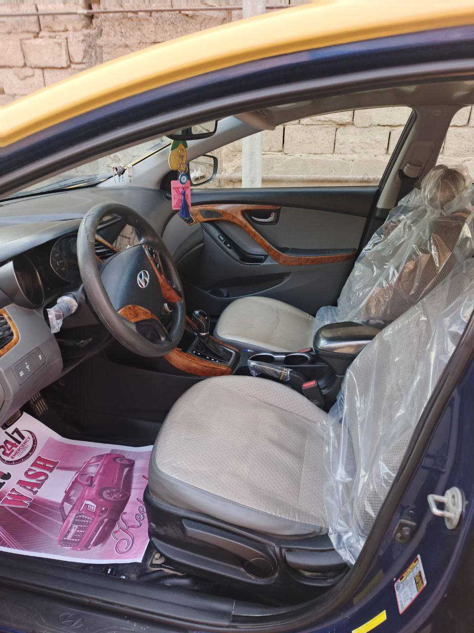 سلام عليكم سيارة الانتره 2016 وارد امريكي مكينه دوش 1800 حادث فقط الباب الخلفي وره السايق نفسه راجع وبيها

 🛑طخات بل دوسه ليبل واحد
 🛑مكينه و گير خير من الله
🛑 تخم تاير جديد
🛑 صدر جديد
🛑 دوشمه كامله
🛑 كشنات كاعيات 

 رقم : ***********
🌀السعر 118 
🌐العنوان بغداد الرصافه
