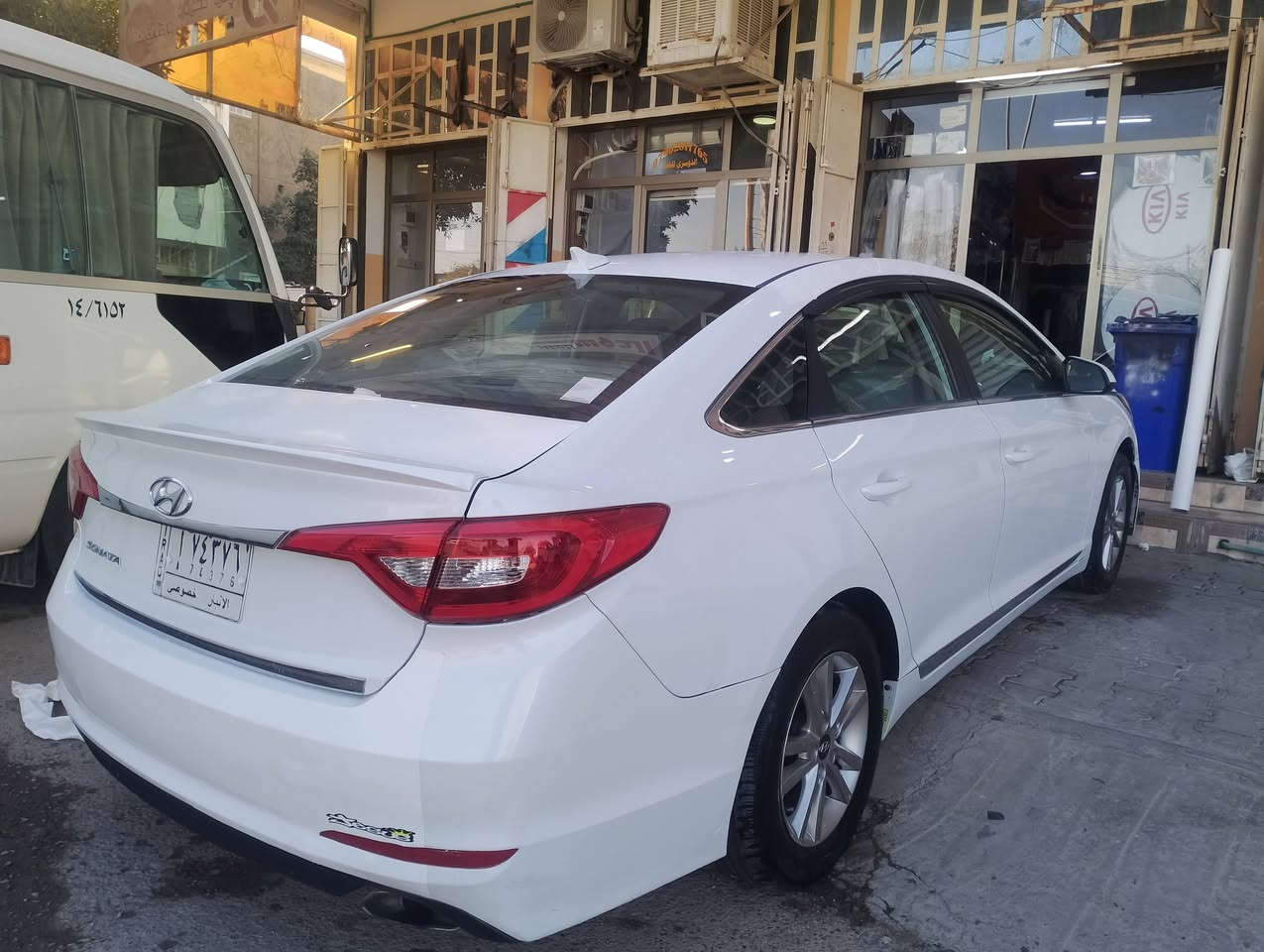 السلام عليكم بيع سوناتا 2017 سياره جاهزه ما بيها اي نقص ماشيه 169 مكان السياره الانبار الرمادي السعر 118 اتصال الرقم تحويل نفس اليوم بيها مجال بسيط ***********
