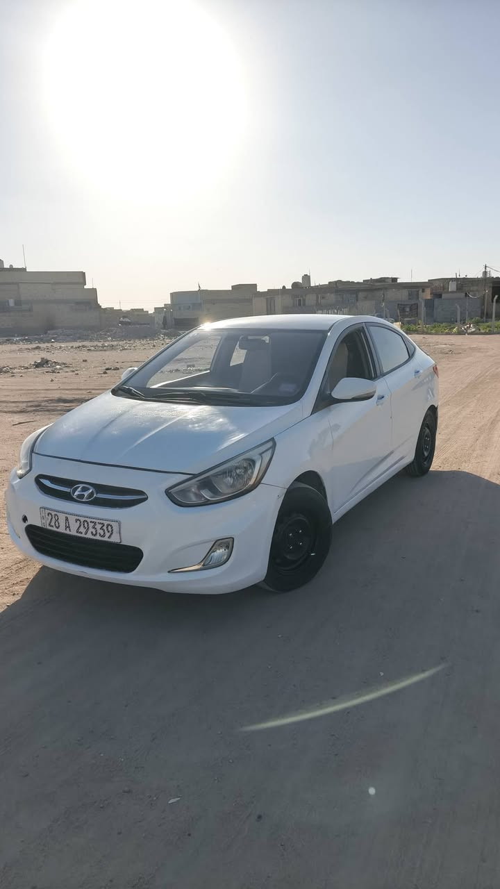 *********** اكسنت ٢٠١٦ خليجي السعر ٨٠ ورقه وبيه مجال قليل كفاله من الفتح والضربه القوية بيه طخات بسيطه الرقم باسمي سنويا لل٢٠٣٠ مكينه١٤٠٠ لاتبخير ولاتنقيص حداديه نضيفه كير نضيف مصفره غرامات ماعليه ولا ربع ثاني يوم مداور مكان السياره النجف الاشرف  رقم السياره نجف الأشرف
