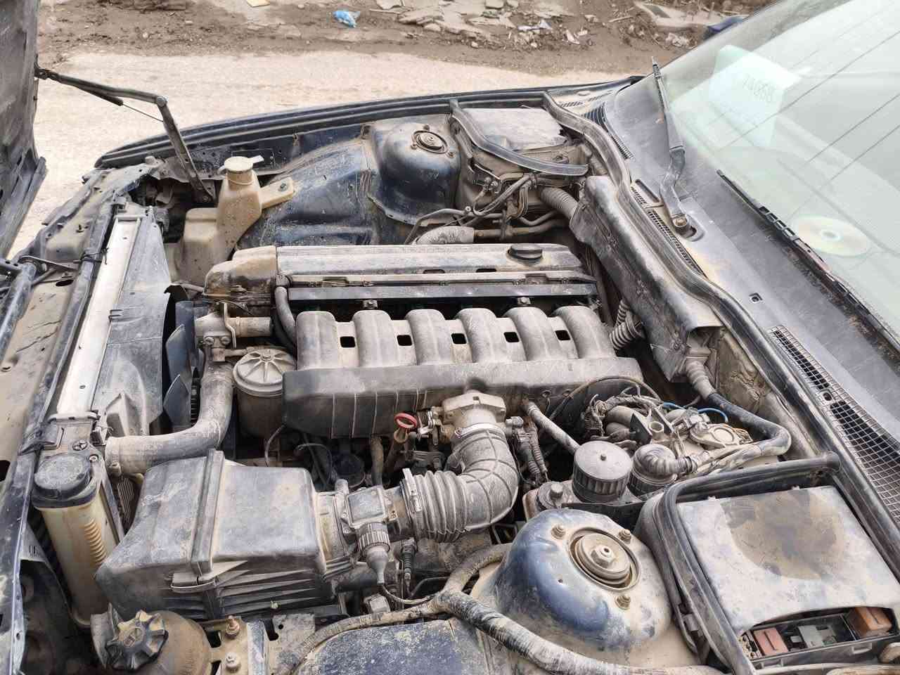 السلام عليكم ورحمه الله وبركاته بعد اذن الادمن المحترم بي ام 1992 مسكر كير مينمر ب22ورقه تصقيط علمن السياره بدون ضربه اي استفسار ***********
