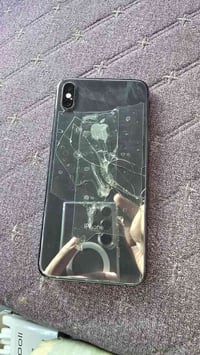 ايفون اكس ماكس مبدل بطاريه فقط ذاكره 512 سعر 230 07769893443