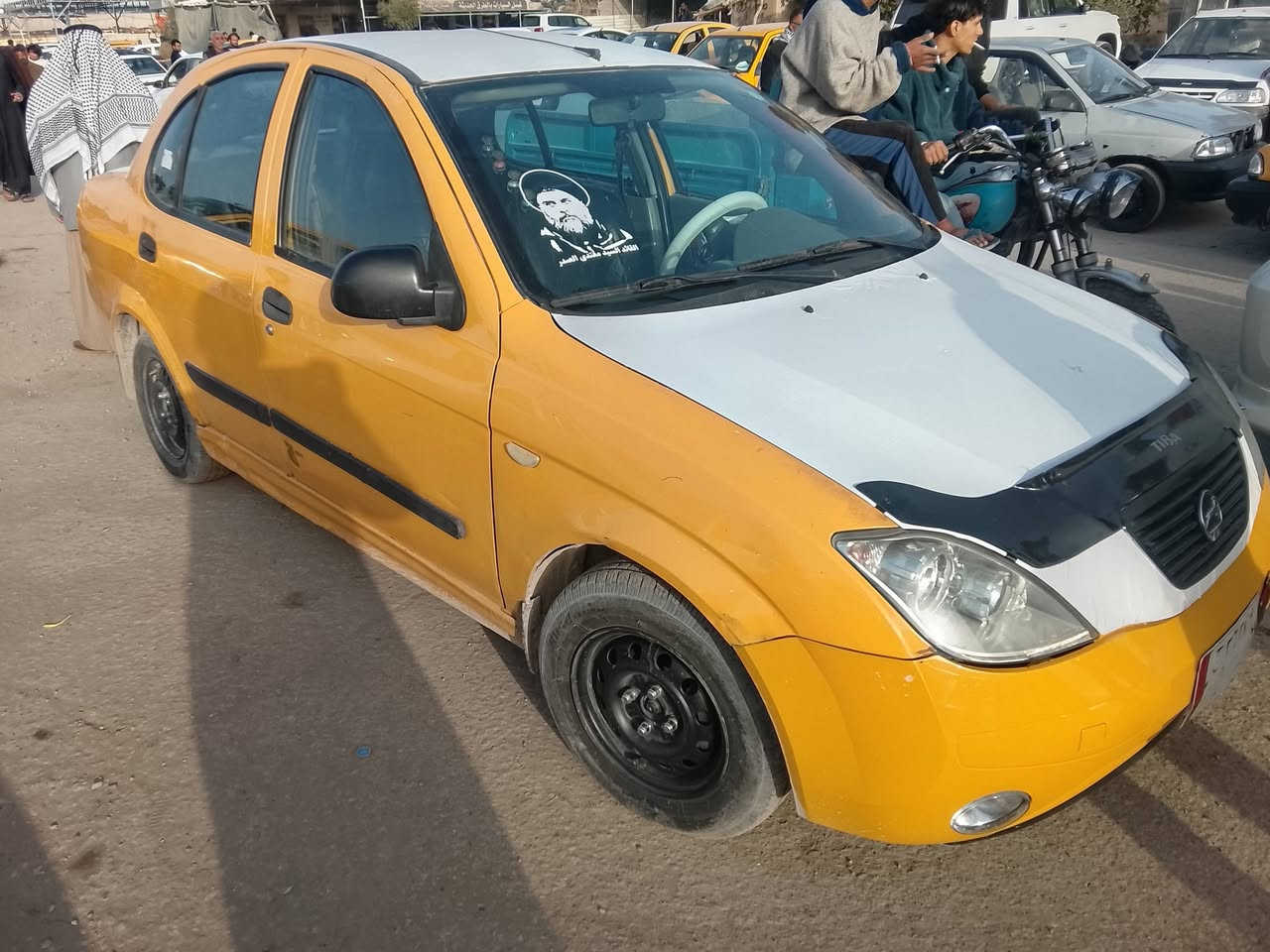 سلام عليكم طيبه للبيع موديل 15 محرك وكير وحداديه وتخم مكفولات مصفره هيه مكان كربلاء سعره 35 خوان مكلف بنشر تصال عله راعيه ***********
