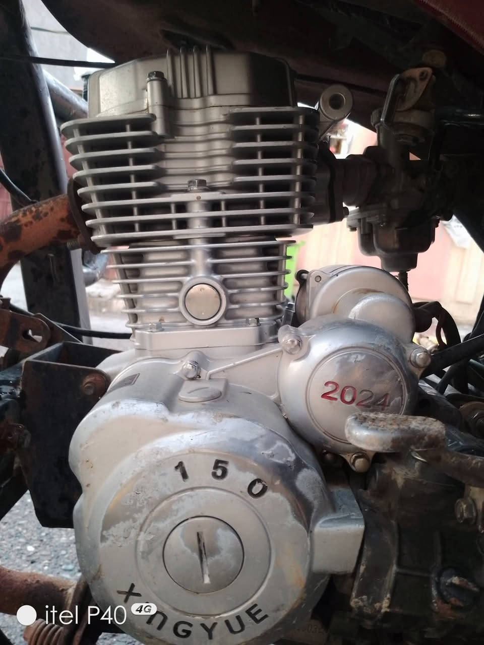 سلام عليكم ستوته البيع موديل 14 محرك 24 مامفتوح شرط رقم وسنويه  غديم السعر مليون و 50 وبيها مجال غليل لطيبين ***********
