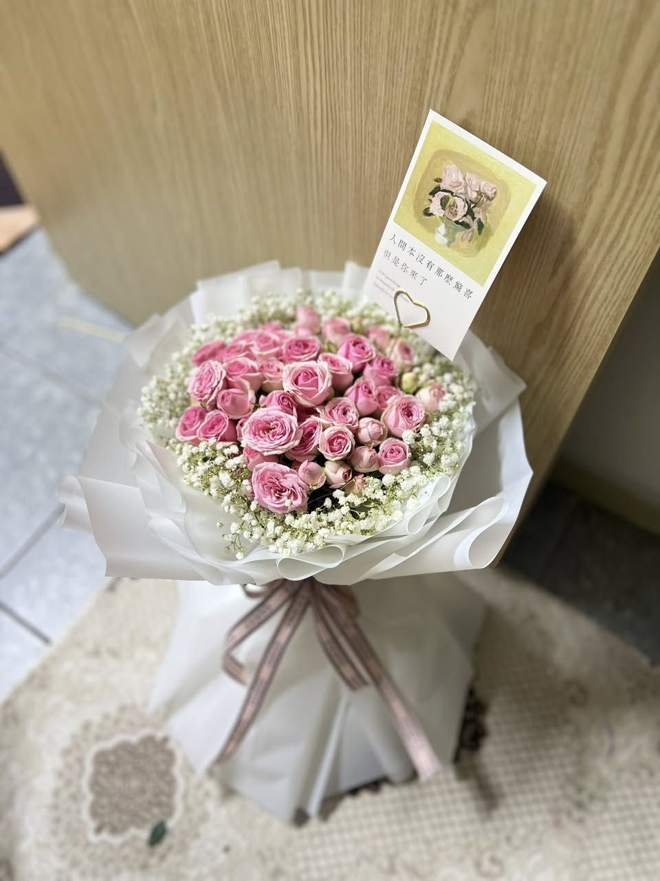 سعرر الوردة الفين ديناار فقط 🌻✨💗
توصيل بسماية الف دينار للتواصل واتساب
***********
