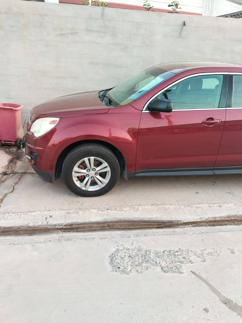 السلام عليكم سيارة للبيع  شوفرليت اكينوكس دبل اكسل بدون صبغ موديل 2010  كير ومحرك شرط 4 سلندر شرط تبريد شرط سيارة بسمي شرط التحويل  رقم سليمانية دولي سنوية لحد 2027 هزه جديده بيها بطاقه بانزين السعر  95 بي مجال مكاني كركوك ....*********** كركوك, العراق
