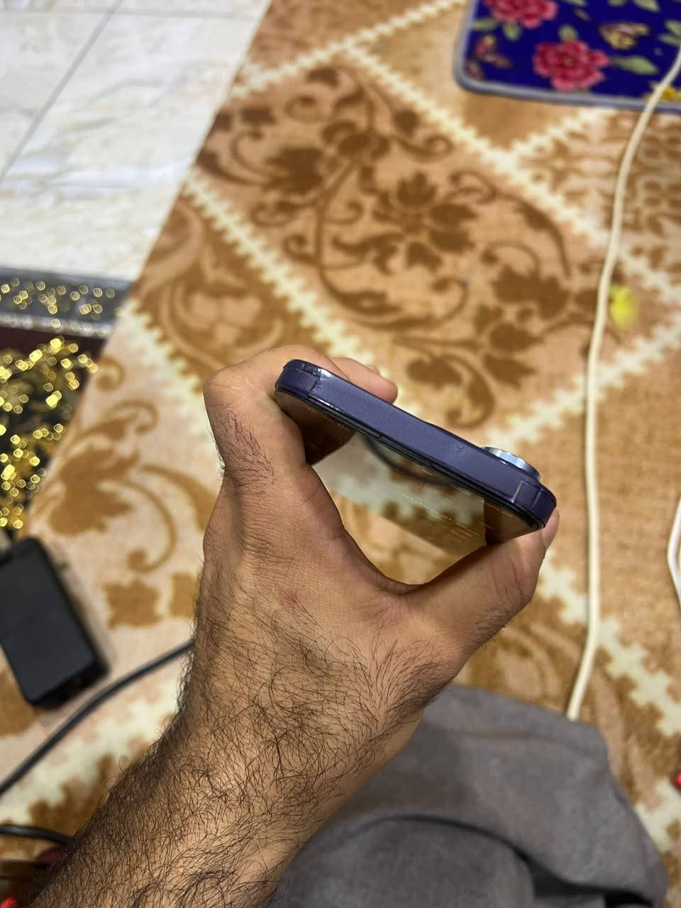 550الف قفل 
ايفون 14 برو ماكس شرق اوسط ذاكره 256 الجهاز مبدل شاشه وبطاريه نوعيه زينه بي فطر بسيط بالضهر جاي ابيع لانن محتاج مكاني بغداد الخطيب رقم ***********
