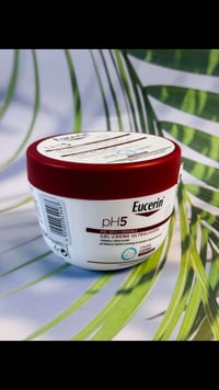 يوسرين pH5 • كريم جل خفيف • بشرة حساسة