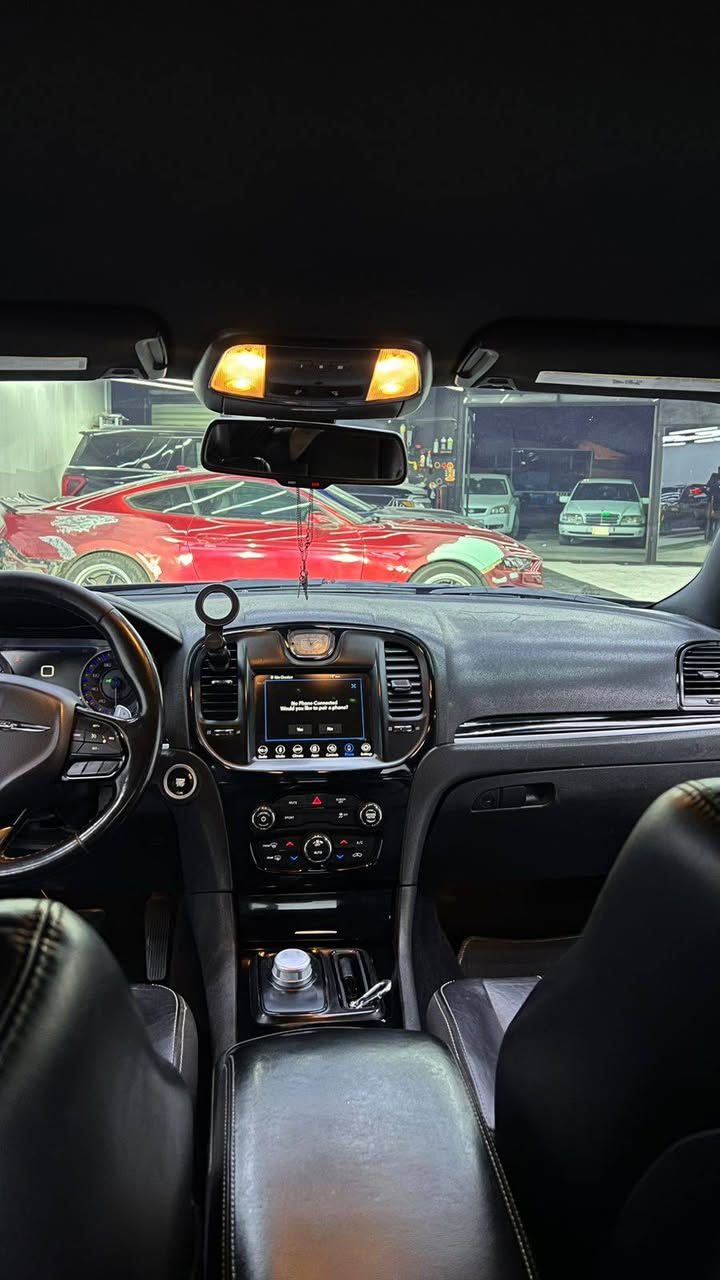 اوباما مديل 19 مكينه 3600 دفع رباعي سياره ع وظع الشركه بيه اربع قطع صبغ سياره مكانه بغداد.جاهزة ع اخر شي مامتواجد ع نت اتصل *********** ولاتراسلني اتريده اتصل بجائزة
