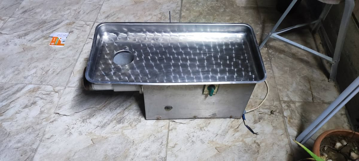 مثرامه ستيل حجم 32 ثري فيس نضيفه اي عيب مابيه السعر 350 الشراي يخابر ***********
