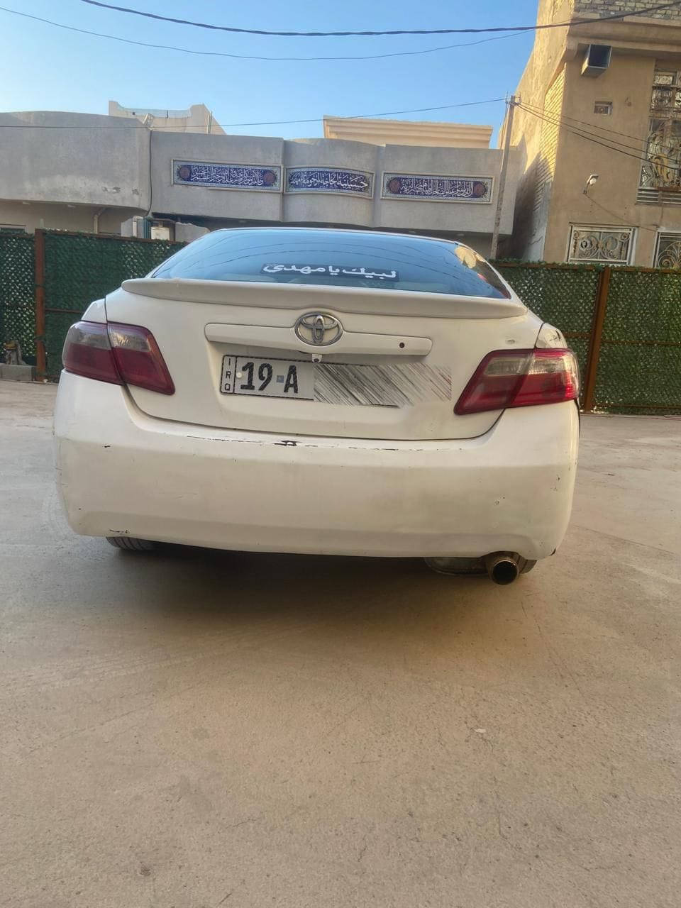 السلام عليكم كامري موديل 2007
وارد امريكي 
ضربته بالجنطه 
وبيه بابين مصبوغات ابيع احزام
الحداديه نص عمر
الشراي يجي ويشوف ويقنع يله ياخذه
 السعر 85 
مكاني كربلاء ***********
