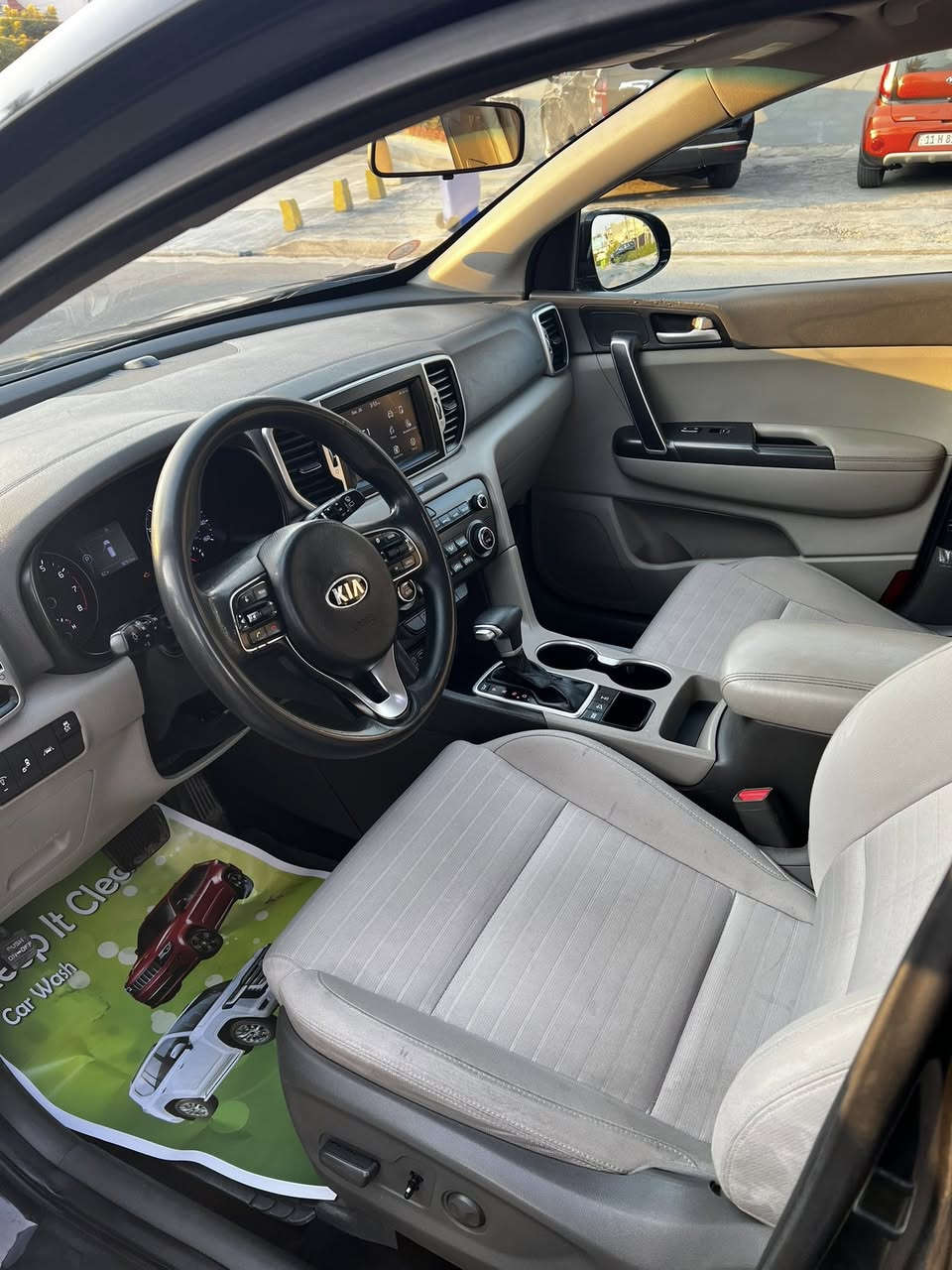 كيا سبورتج 2018
هاتف ***********
السعر 160
حدث جاملغ عكس السايق صبغ وبنيد
ايرباك دركه 
كشن هيتر 
كشن كهرباء 
مري شفط
محرك 2400
بيع فقط 

والسعر بي مجال
