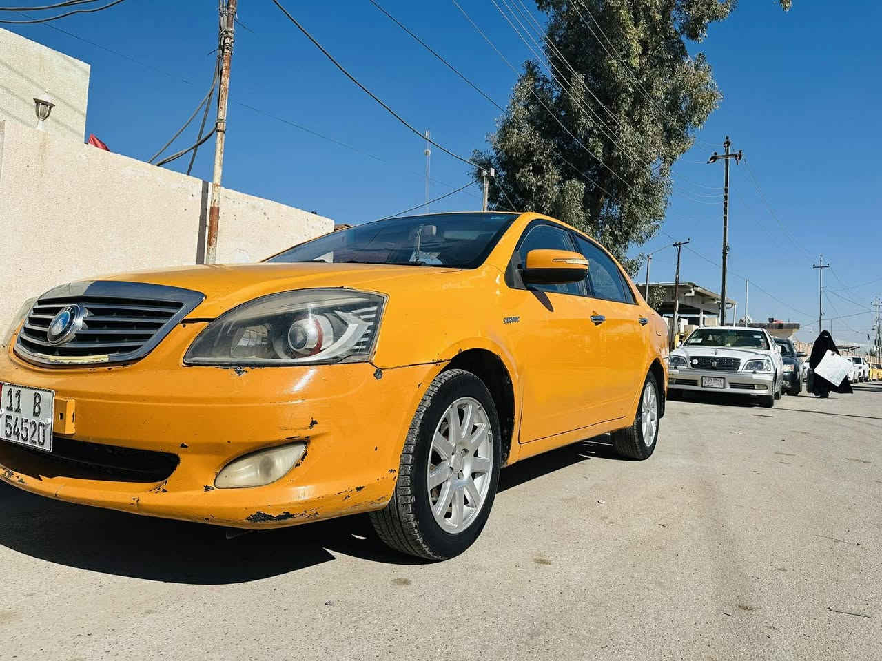 جيلي موبل 2013  مكفوله كفاله عامه كير مكينه ماعد الخياسات ملكطات  رقم بغداد انكليزي بسمي السياره جاهزه من كلشي السعر 42 وبيه مجال  مكلف بنشر. رقم مالك السياره ‭0781 811 5450‬
