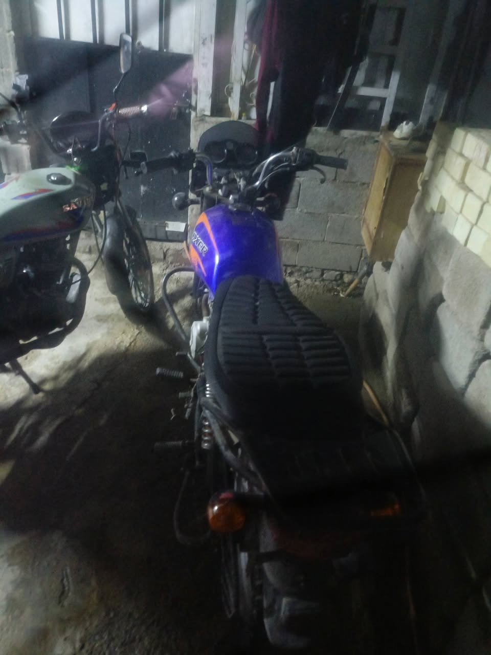 سلام عليكم دراجه بوكسر لبيع دراجه بيه خيد تبخير كلشي شغال بيه جانت متروكه عادت نشر من وعتات كذابه  مكاني لبلديات*********** سعر تلثميه وخمسين قفل
