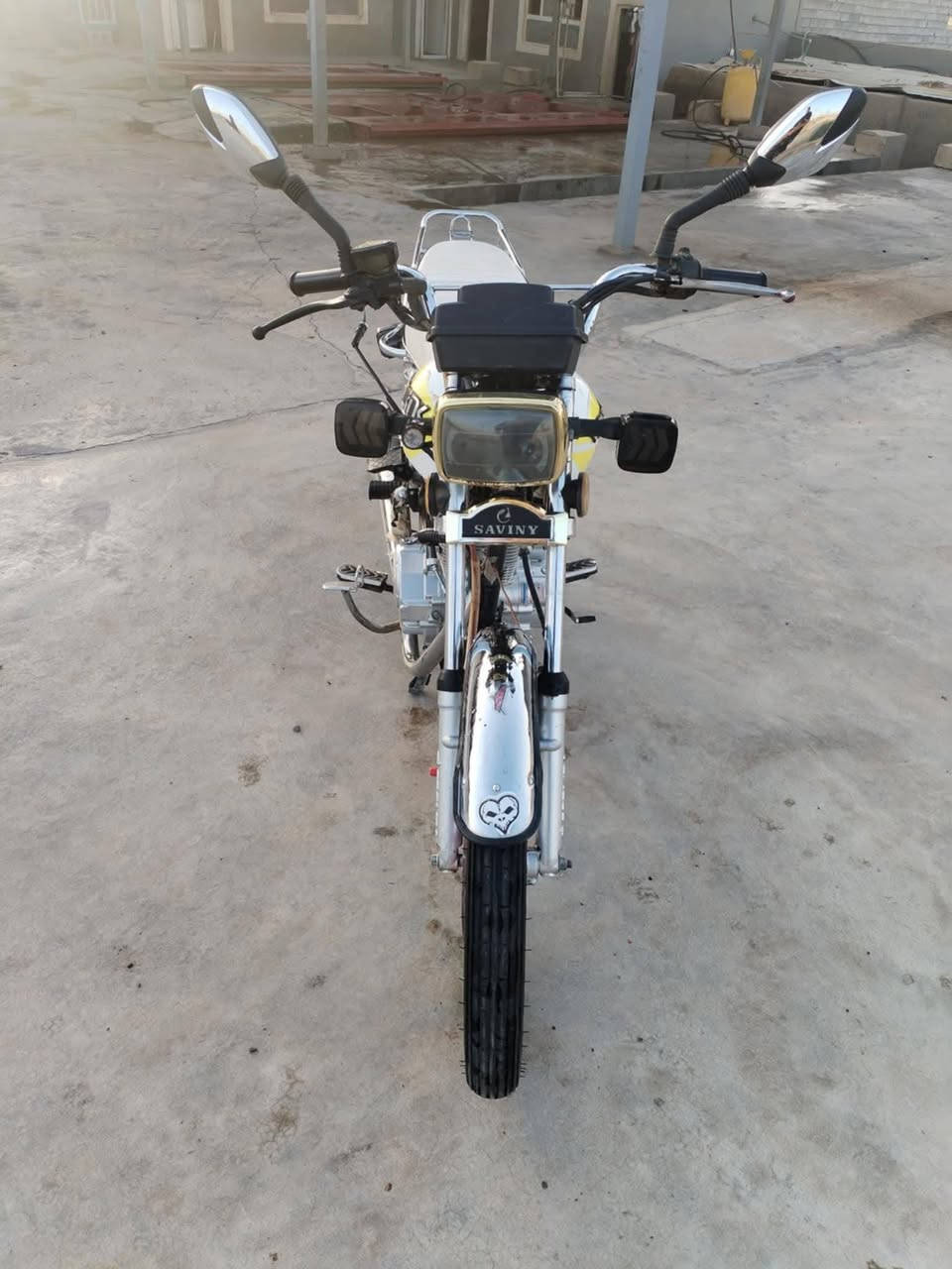 السلام عليكم ورحمة الله
بيع فقط 
موطور سافين سولنك موديل 2024 للبيع 
محرك شرط ما مفتوح كهرباياتو كلهة شقالة 
صالنصة كاتم وياة مليم كلو شقال ماعوزو بس
 لايت وبي ليزر  
المكان الشرقاط الساحل اليسر سلمان 
 شراي السعر  انتصل عل رقم ***********
وحيالله الجميع ادمن وافق 🤍
