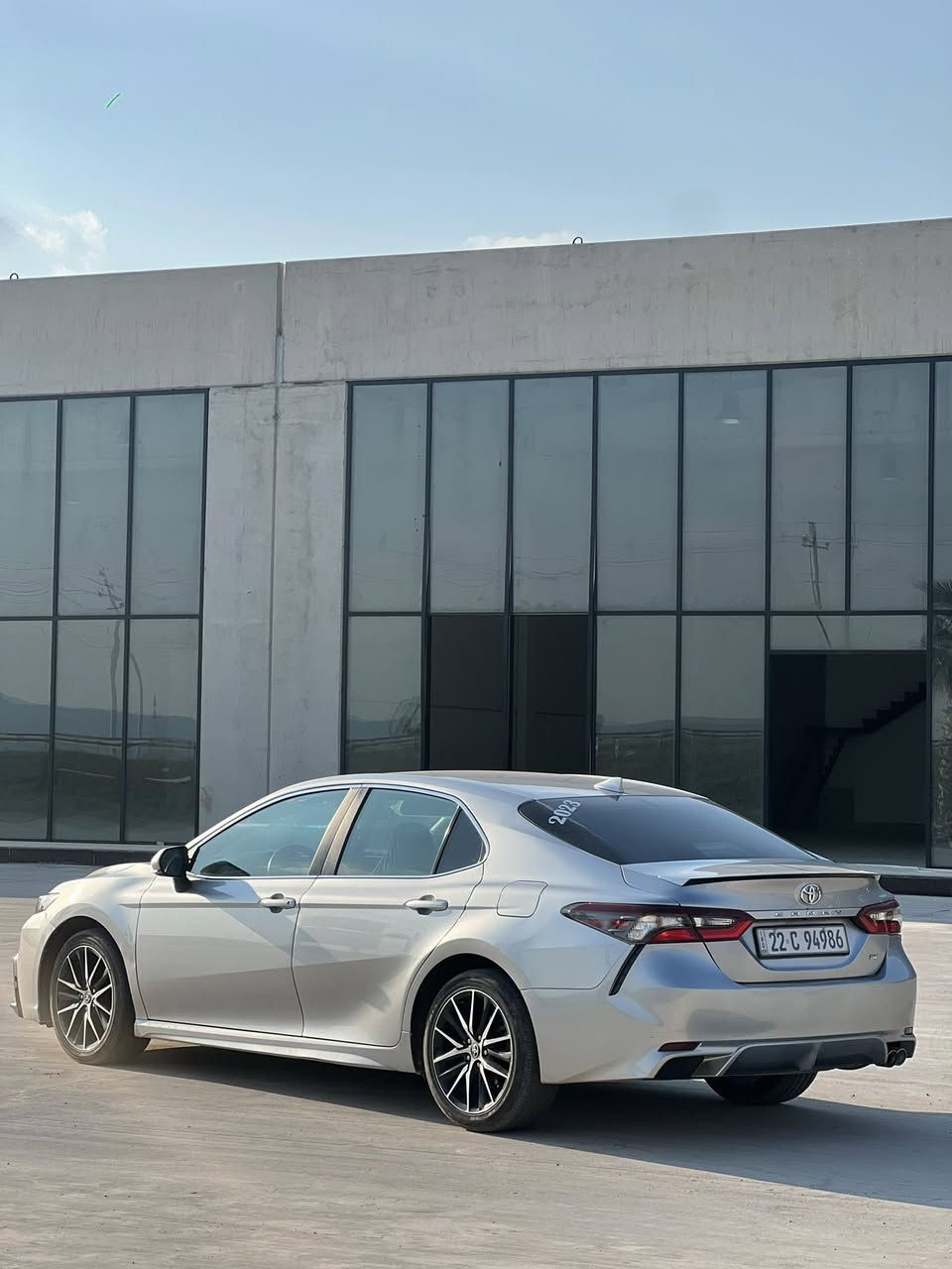 سلام عليكم.تويوتا كامري. موديل . ٢٠٢٣ .قتعتين تبديل شريكه بدون دواخل بدون ايرباك. ***********
