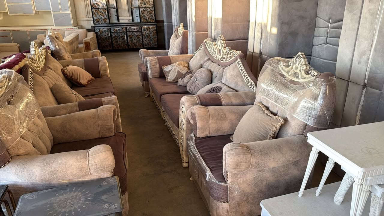 يوفر لكم مجمع العبدالله كل ماتحتاجونه من مواد كهربائية واثاث منزلي (البالة والجديد)
الاستفسار مراسلة الصفحة
الاتصال***********@إشارة
