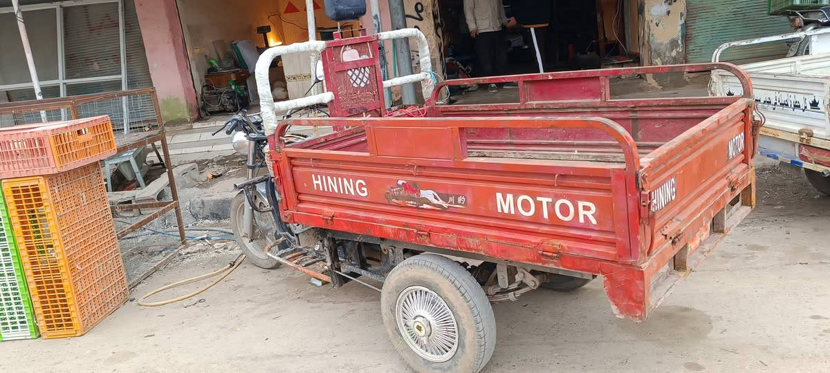 من بعد السلام للبيع 650 الشراي يتفضل خاص مشروطه من كلشي فقط بوديها يحتاجله تعديلات اما عن شغل ماشاء الله نشطه والمحرك صفر ماممشطور الشراي يتصل *********** أو يدخل خاص وتحياتي الكم 🤎🤎
